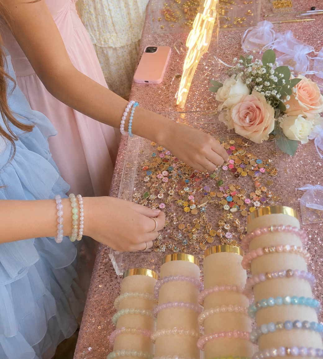 How to Hire an Interactive Entertainment Company for Your Daughter's Bat Mitzvah in Chicago