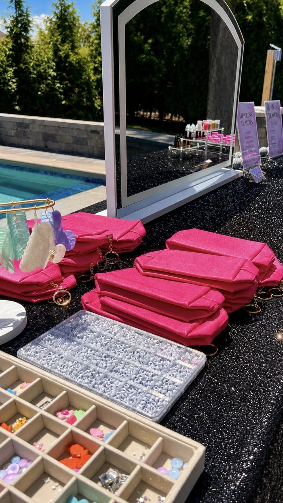 Interactive Entertainment Glam Station- Custom Accessory Decorating Experience by Blush & Bliss by Mya for Bat Mitzvahs, Sweet 16s, Birthday Parties, and high-end events in Chicago & North Shore.