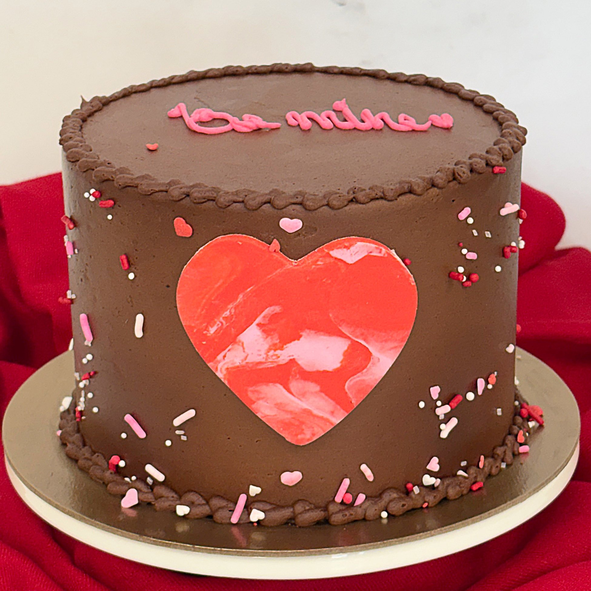 Sweetheart Layer Cake - Chocolate