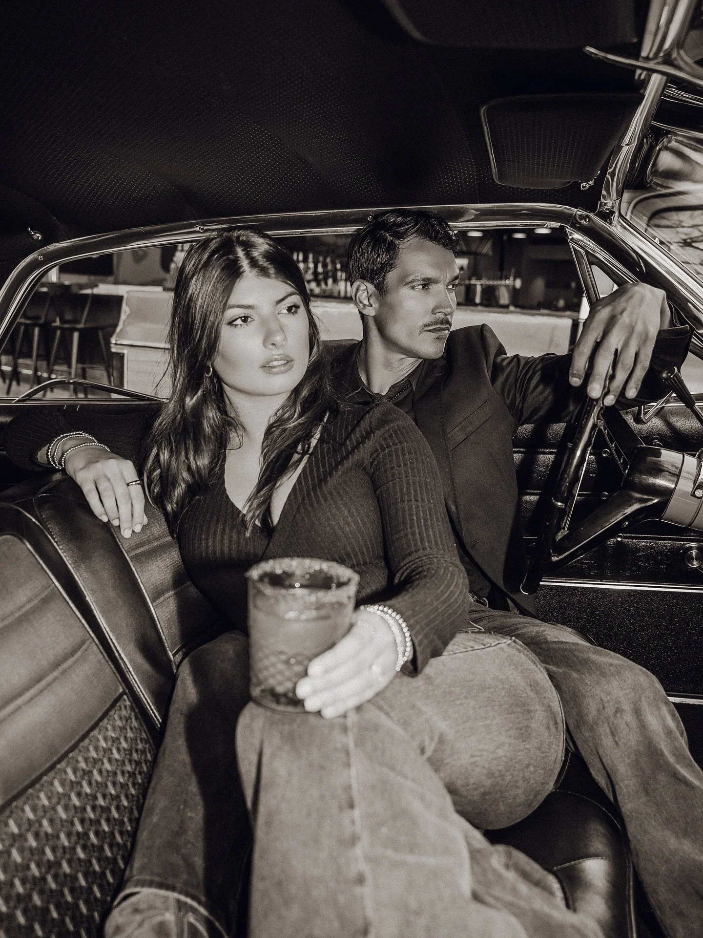 Weekend plans? Say less 🥃

Friday night: Timeless Tunes w/ DJ Garrett (7&ndash;10pm)
Saturday night: Mic Therapy (7&ndash;10pm)

Good drinks. Better vibes. See y&rsquo;all there🔥