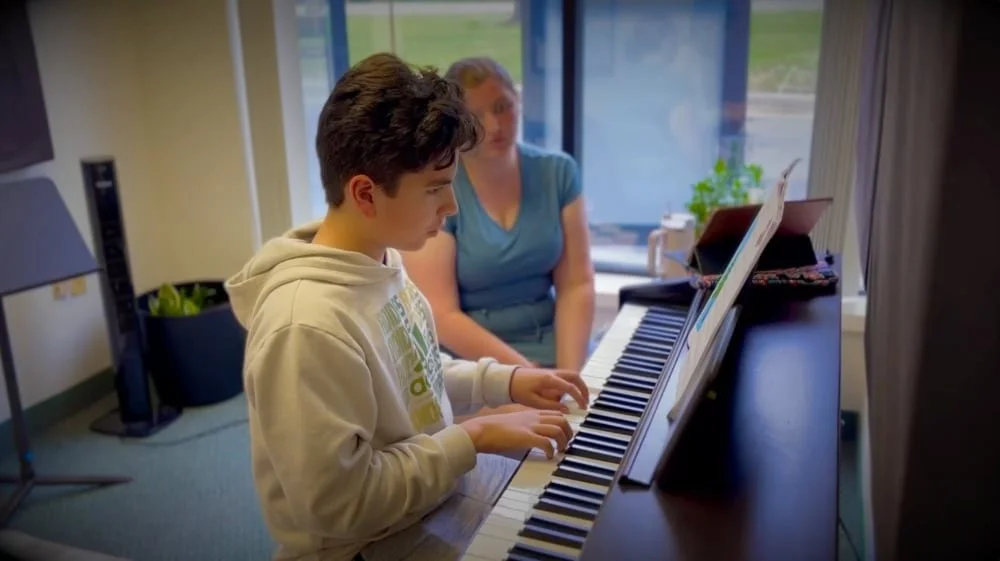 best_music_lessons_red_piano_studio_rochester_hills_royal_oak_oxford_mi.jpg