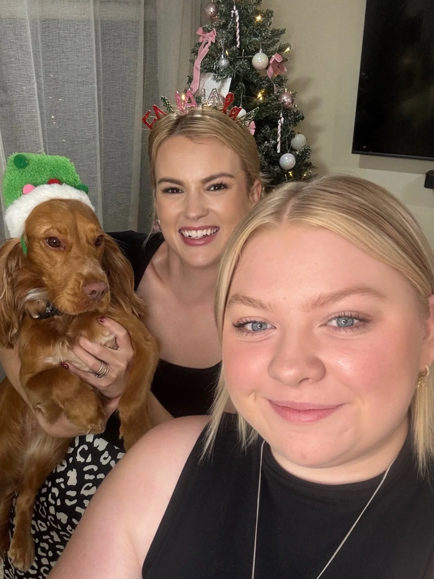 ✨🎄 Merry Christmas from Vanity Hair Lounge 🎄✨

What a YEAR &mdash; and it&rsquo;s all because of you.
Thank you for trusting us with your hair, your confidence, and your glow-ups all year long 🤍

Your loyalty, love and support mean everything to o