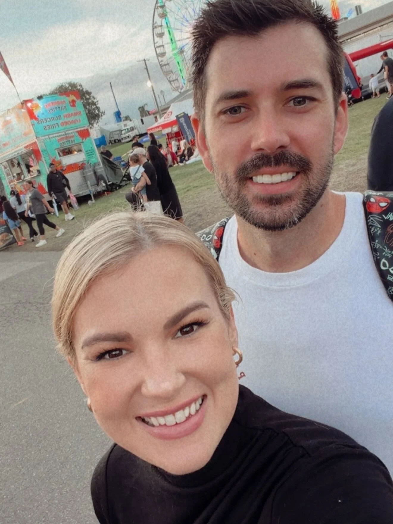 Shout out to my husband: salon assistant, head massage therapist, hair washer, maintenance man, yapper and unpaid employee of the month. We couldn&rsquo;t do it without you 🤍💆🏼&zwj;♀️😉 

 @jacob_coops @vanityhairloungeoffical 

#hairdresserhubby