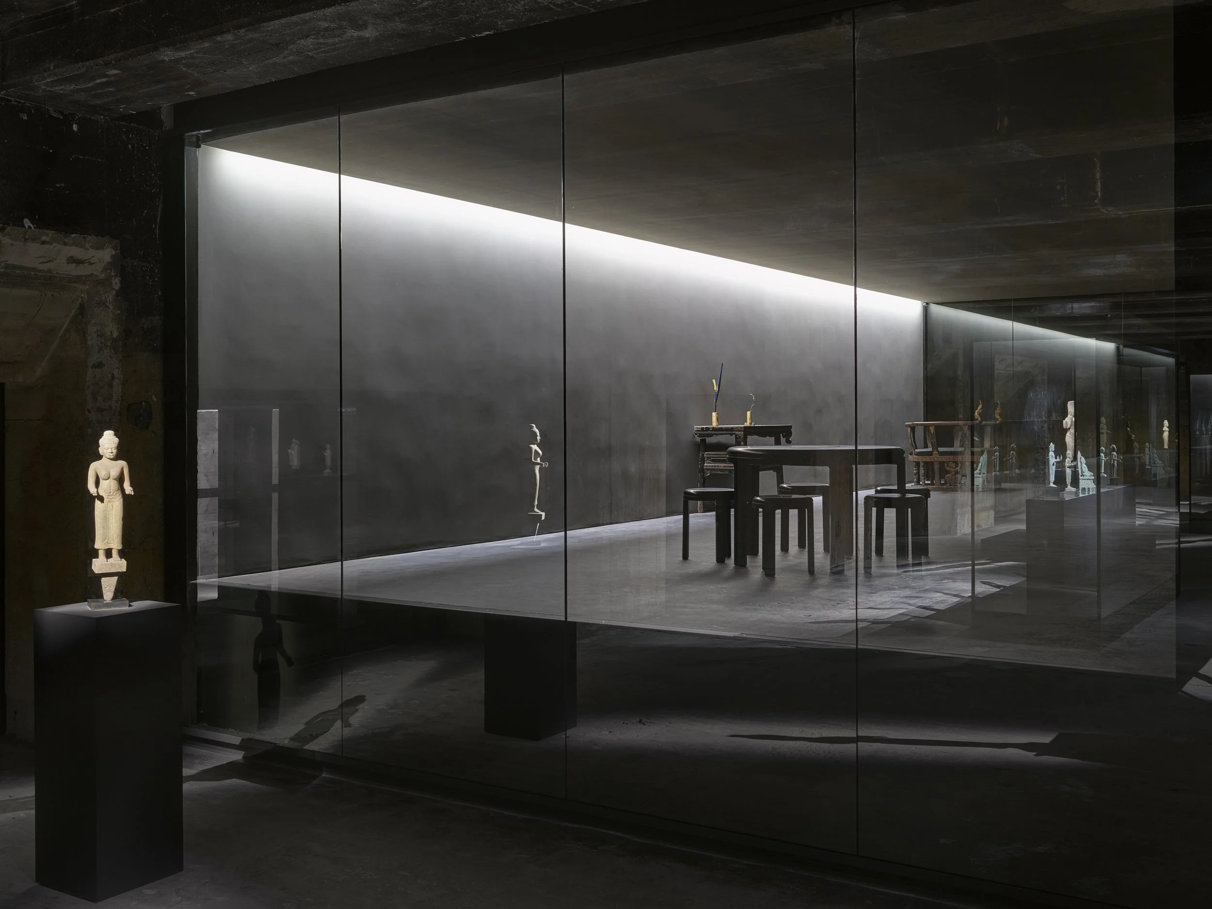 1708 The Feuerle Collection33562 (photo_ def image).jpg