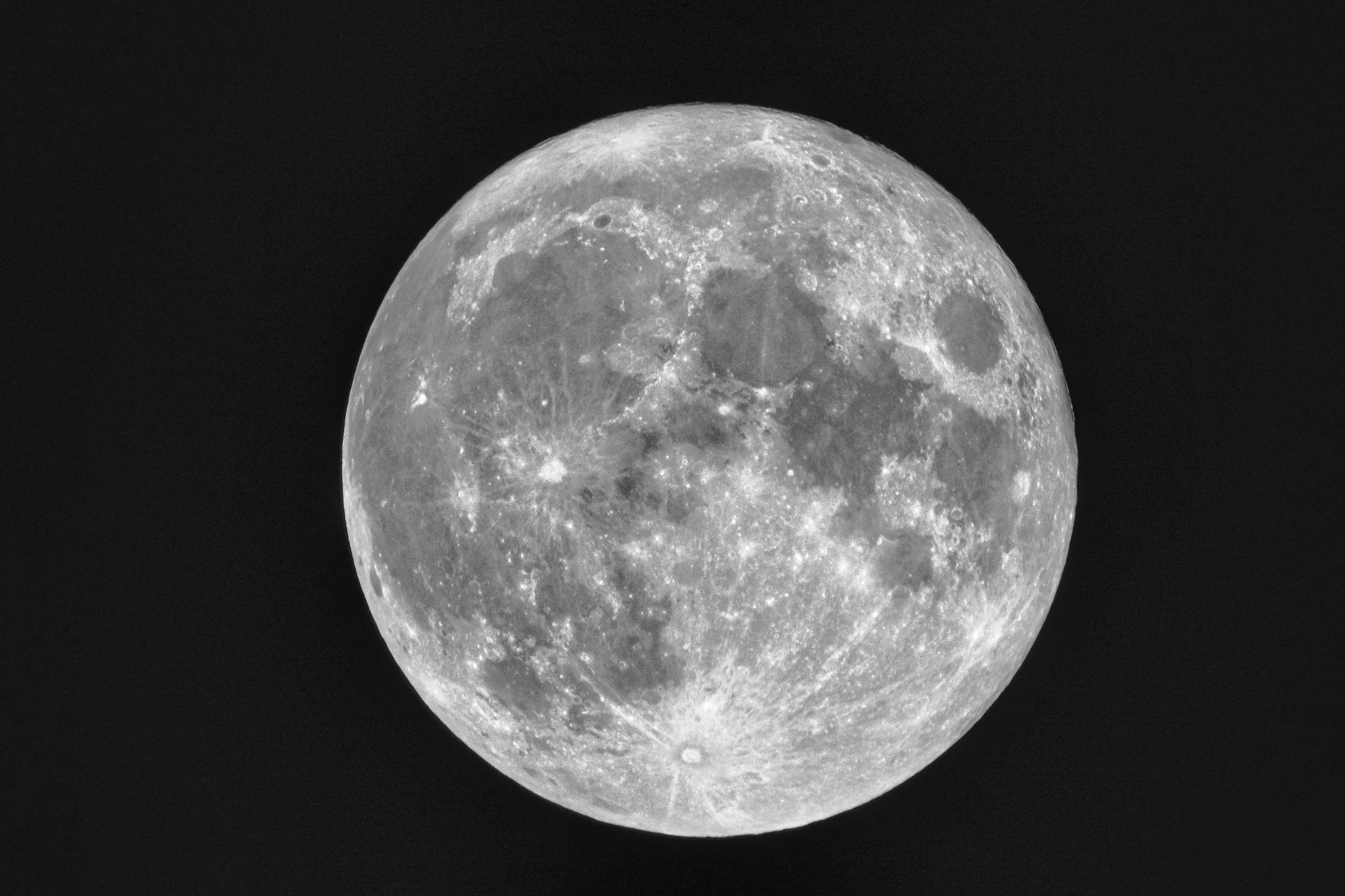 FullMoon Archive: 四月滿月 生長 April Growth