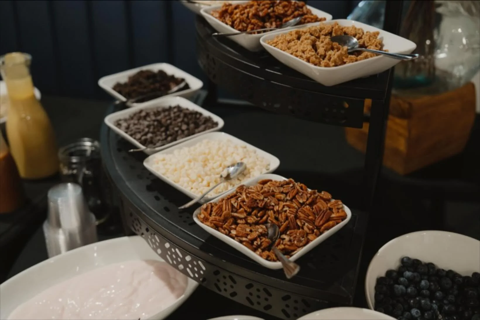 Close out the month with our Sunday Breakfast Buffet . A full brunch lineup, made to order favorites, and $2 mimosas &amp; bellinis. 🍳🥂10AM to 2PM! See you at Old Hickory! @oldhickorycountryclub