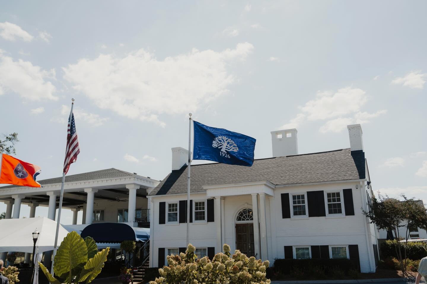 A Good Friday reminder 🤍 @oldhickorycountryclub 

Easter Brunch is this Sunday at Old Hickory Country Club 🐰🌸

10AM&ndash;3PM brunch
12:30&ndash;2PM Bunny photos
2PM egg hunt

✨Reservations required✨
Email lgaines@iamoldhickory.com