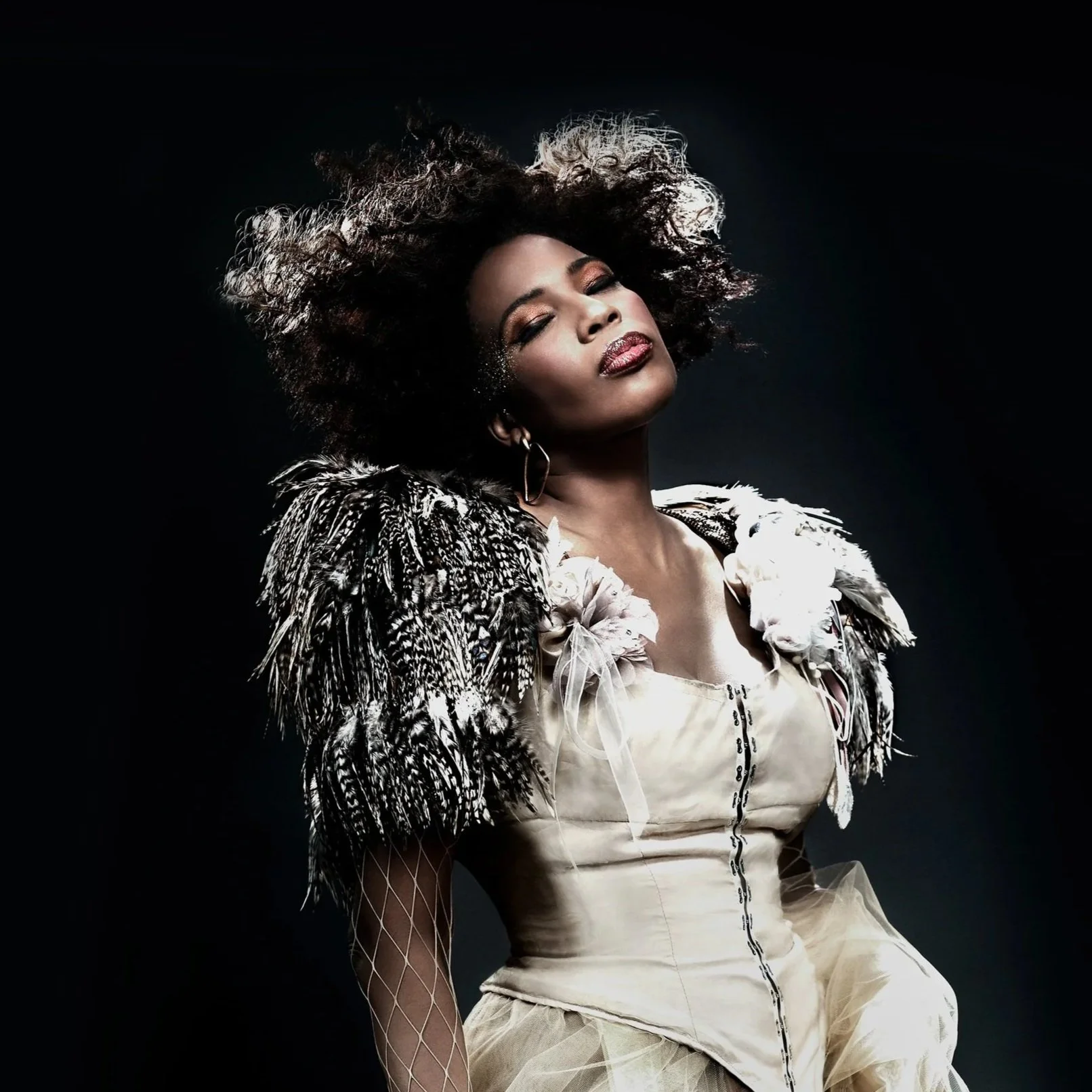macy gray nz tour dark background