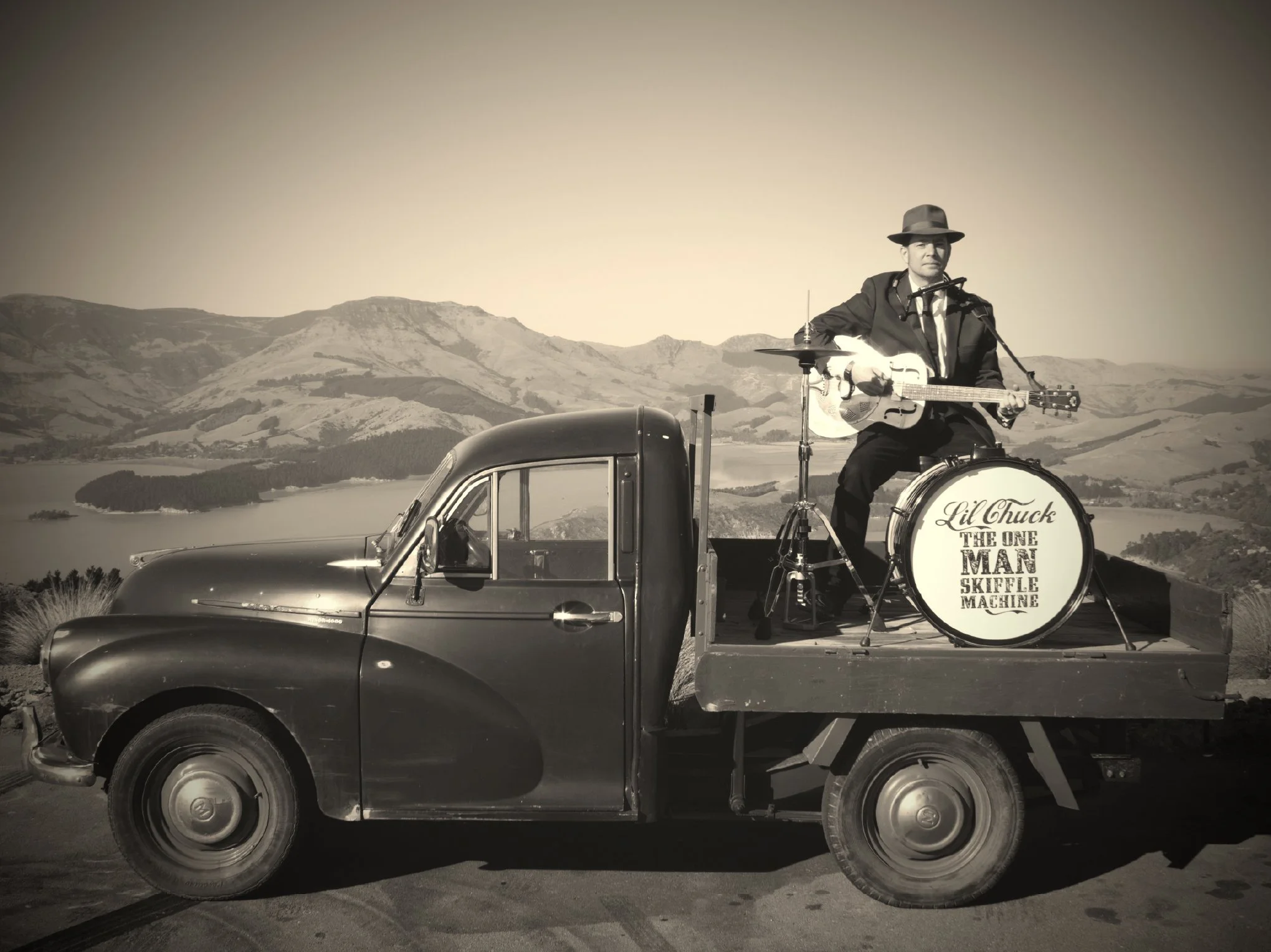 Li’l Chuck The One Man Skiffle Machine