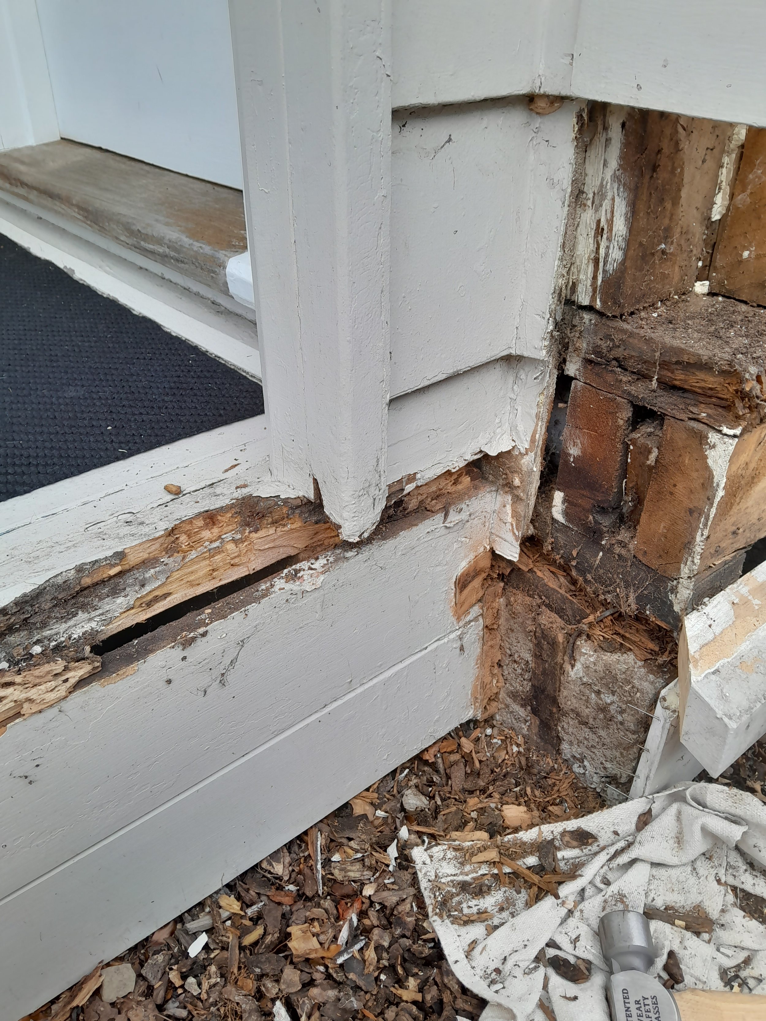 BEFORE: Weatherboard repairs