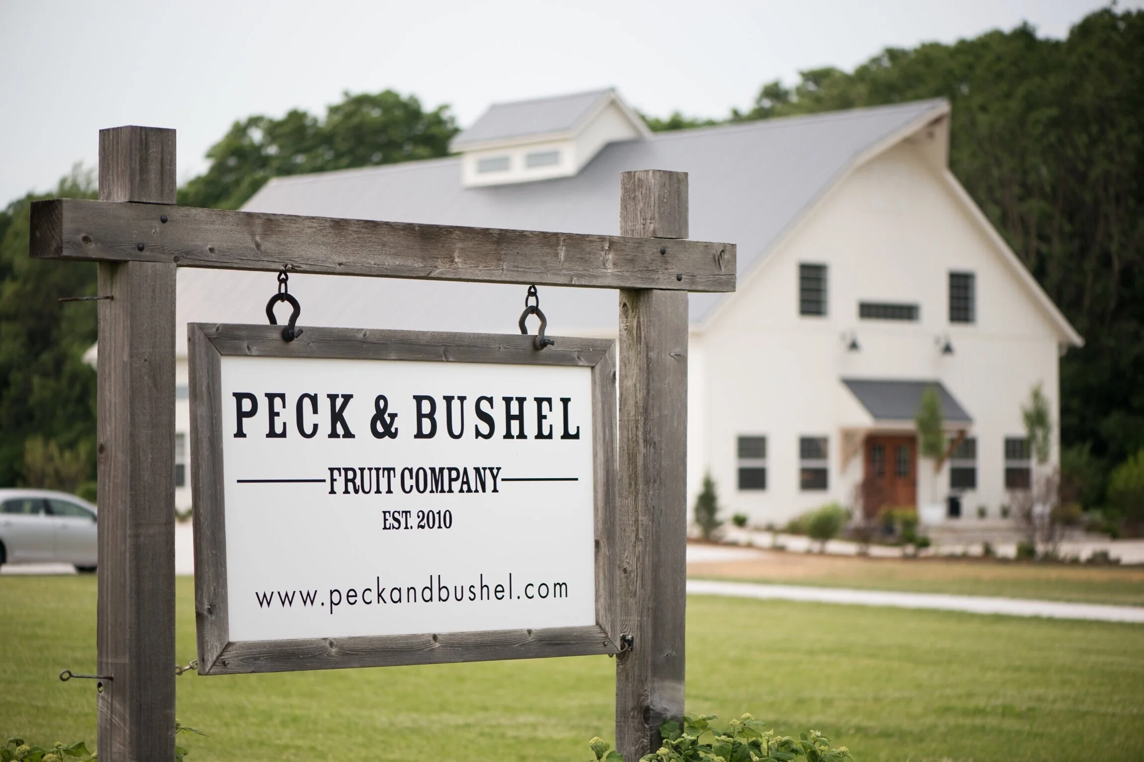 Peck & Bushel