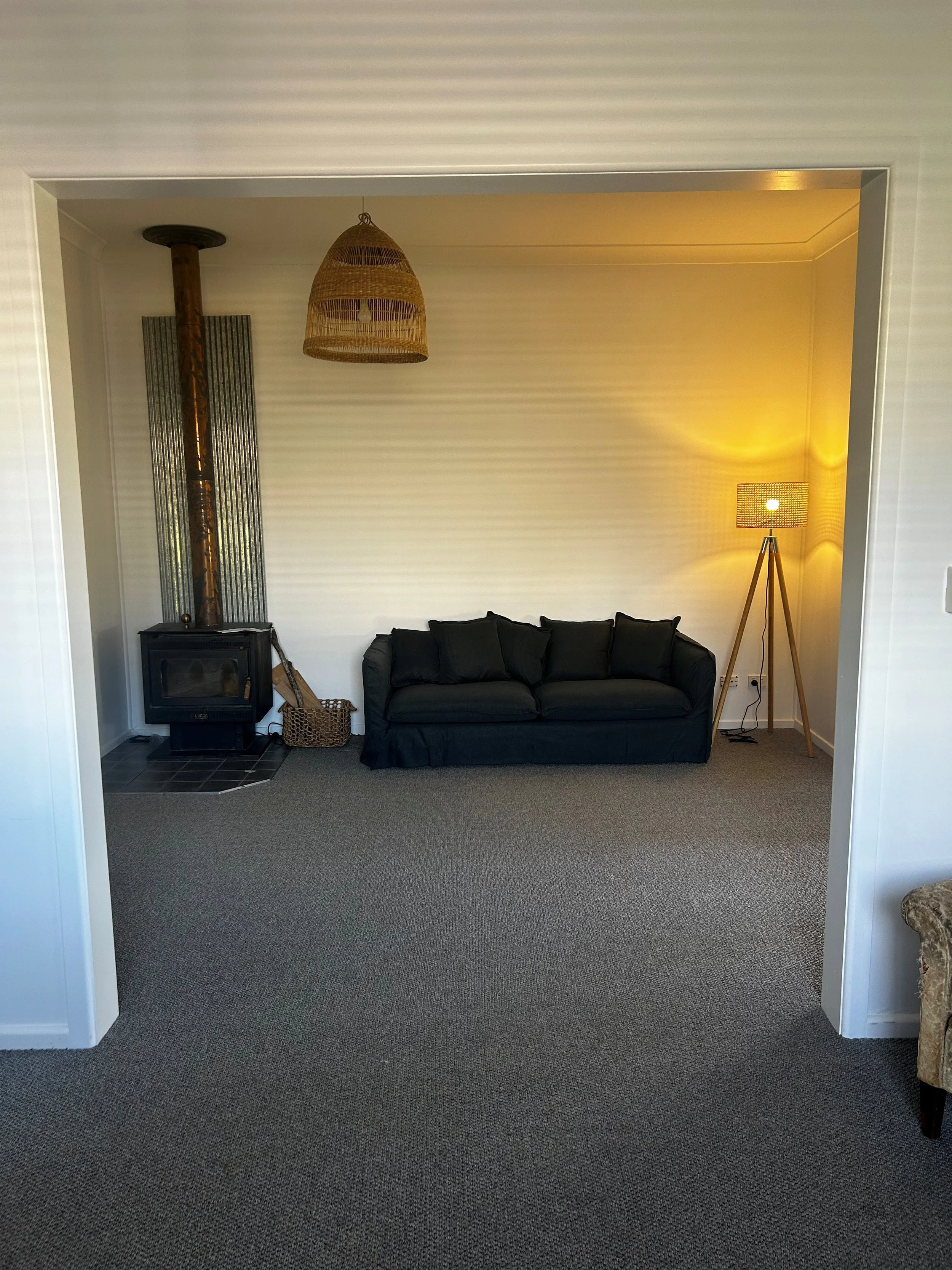 Shearers Cottage living.jpg