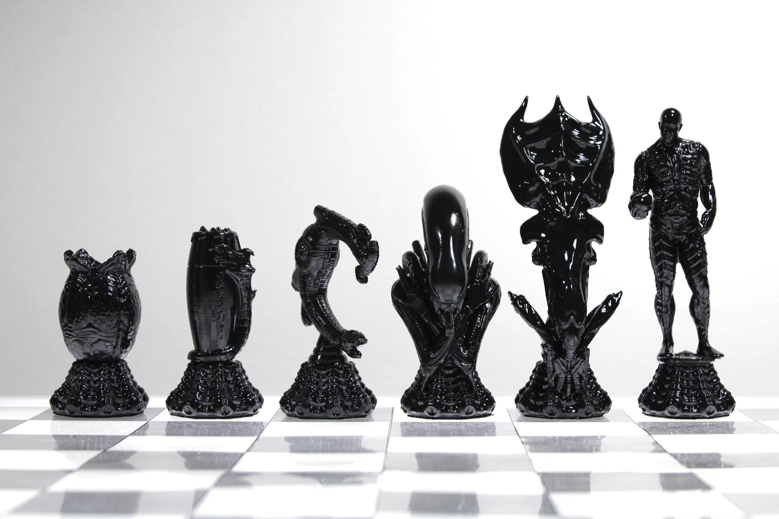Alien vs Human Chess Pieces