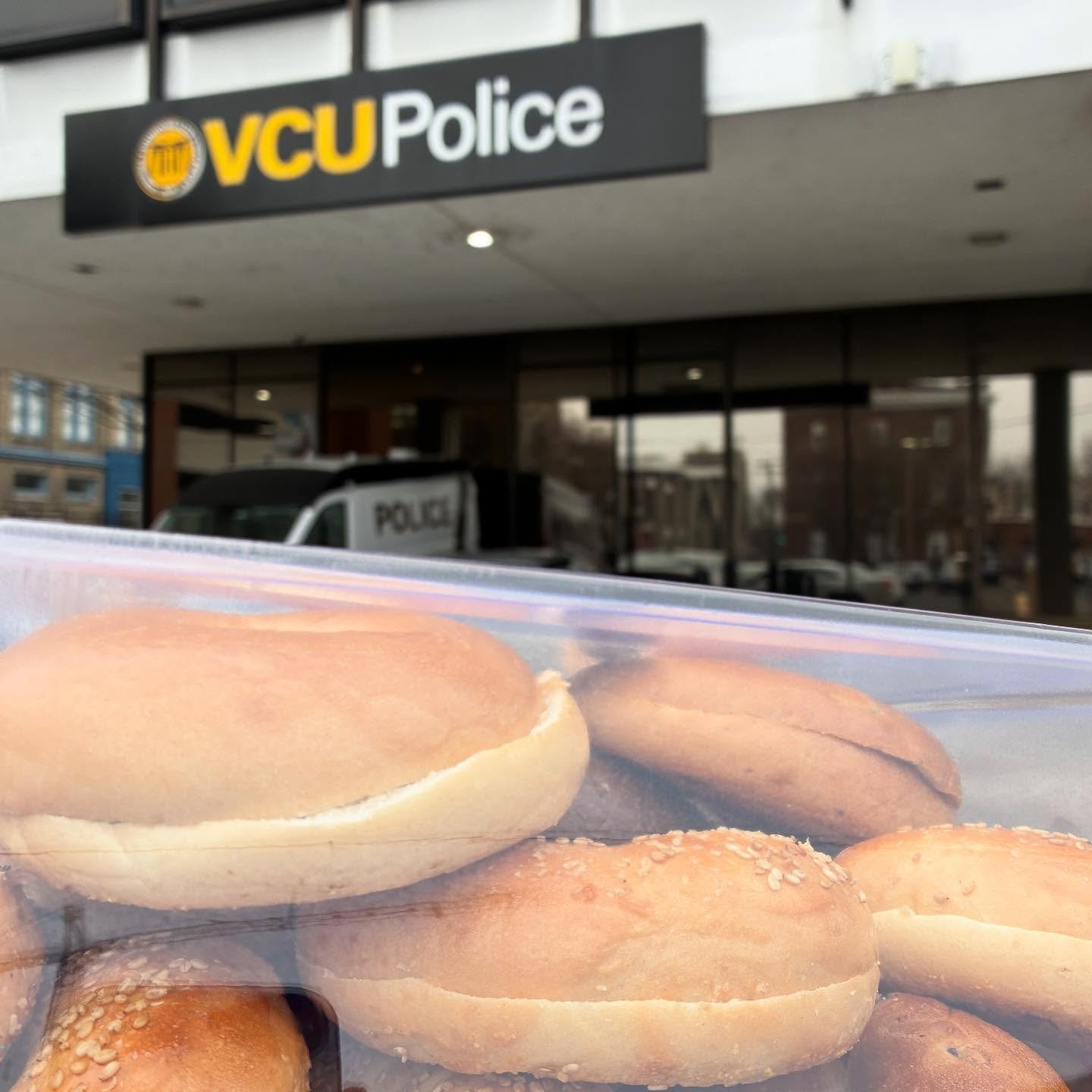 Happy Law Enforcement Appreciation Day to the VCU police! Thank you for helping keep our campus and the Jewish community safe 🙏🏻💙 @vcupd 

&amp; thanks to @jcfrichmond for coordinating and sponsoring this initiative!