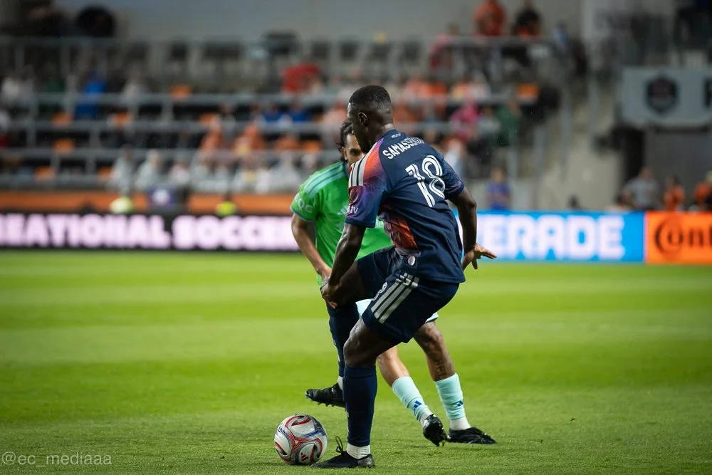 Dynamo vs. Seattle0809.jpg