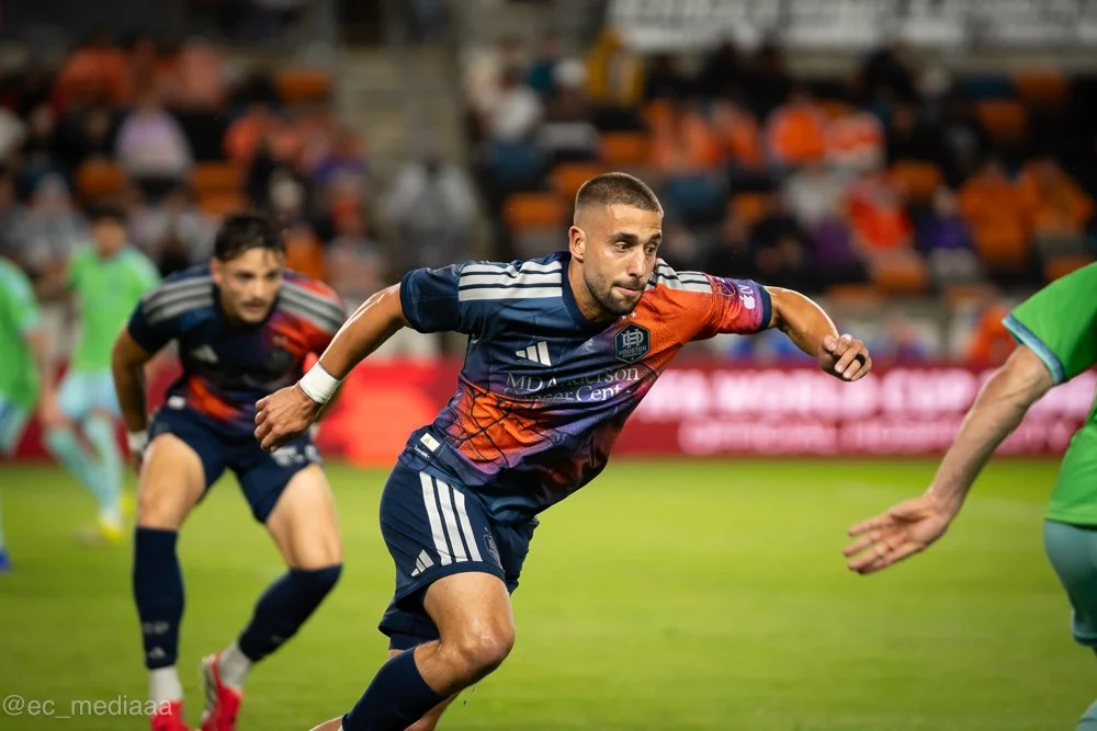 Dynamo vs. Seattle1232.jpg