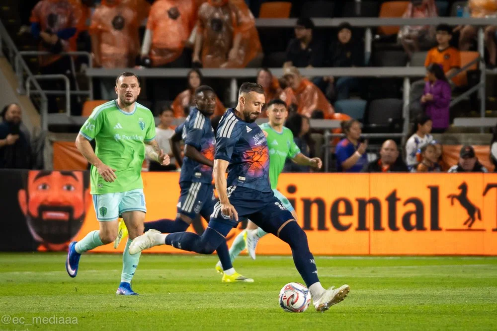 Dynamo vs. Seattle1325.jpg