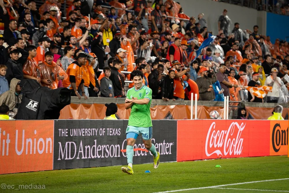 Dynamo vs. Seattle1275.jpg
