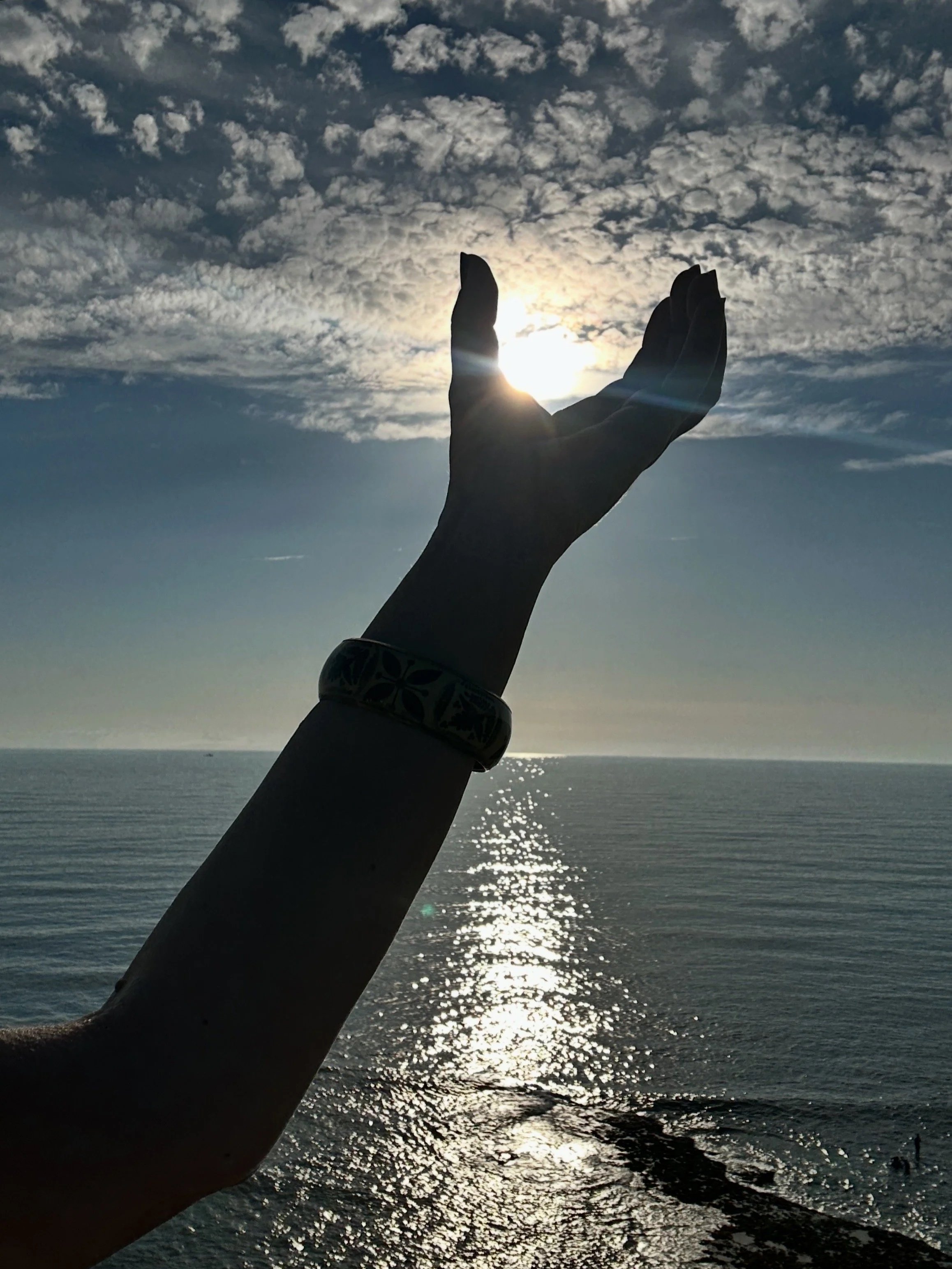 Australian artist Jasmine Mansbridge writes from Portugal: a marble carving residency in Vila Viçosa, the ONIRA Lisbon exhibition, and a year of art and change.