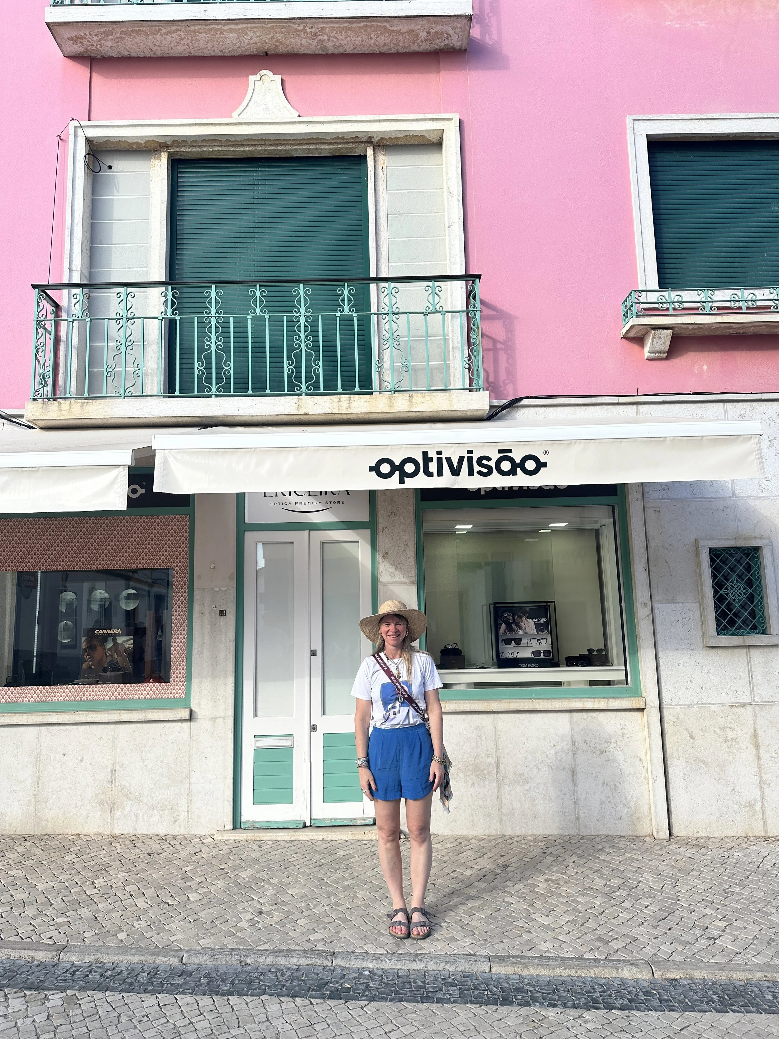 Australian artist Jasmine Mansbridge writes from Portugal: a marble carving residency in Vila Viçosa, the ONIRA Lisbon exhibition, and a year of art and change.