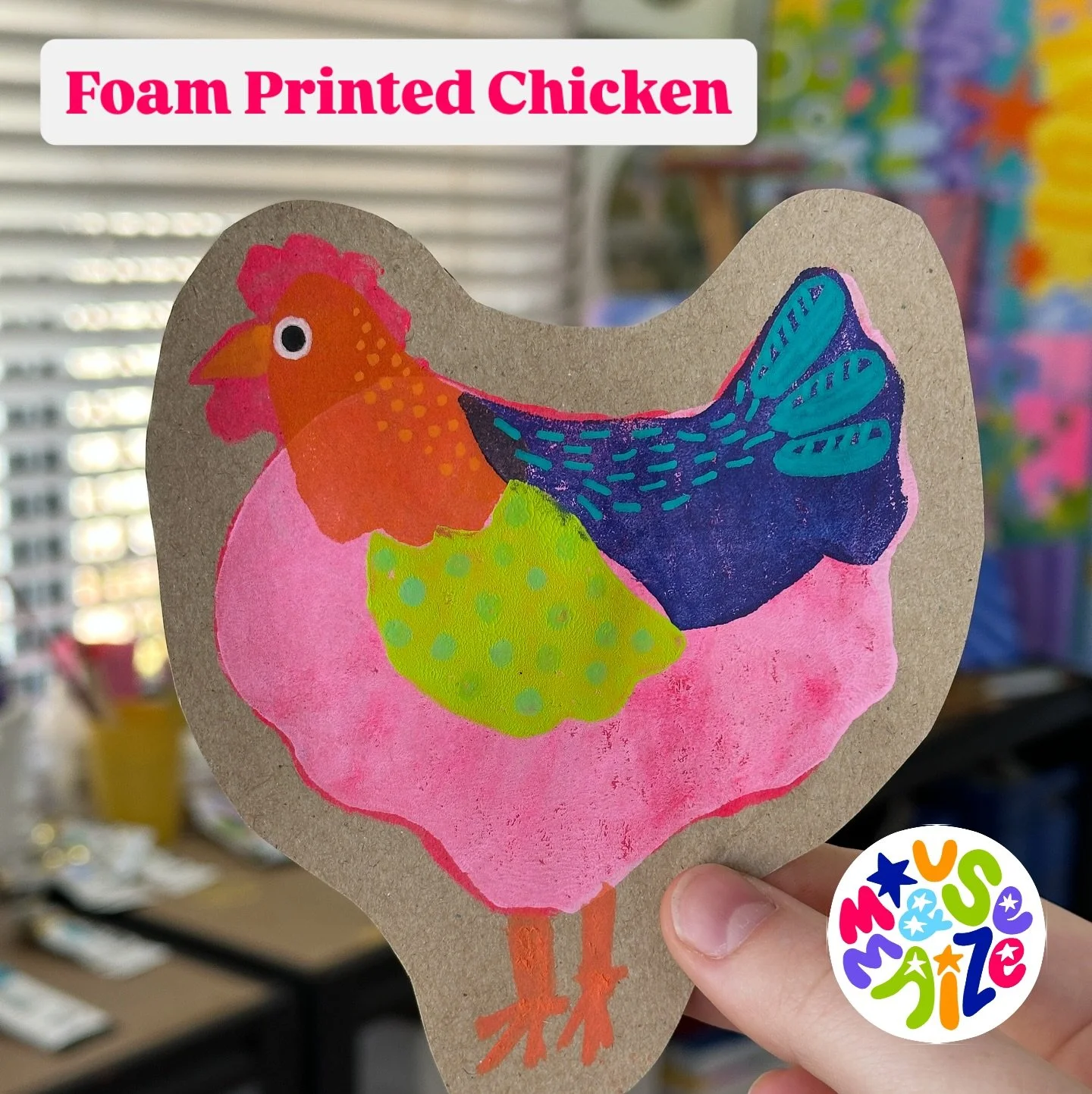 Recent little project! 🐓💖🥰

I really enjoyed making this beautiful girl - just cutting out foam pieces, painting them with acrylic &amp; stamping them onto a piece of recycled shopping bag 🤩 And you could make it a bit more chic by printing onto 