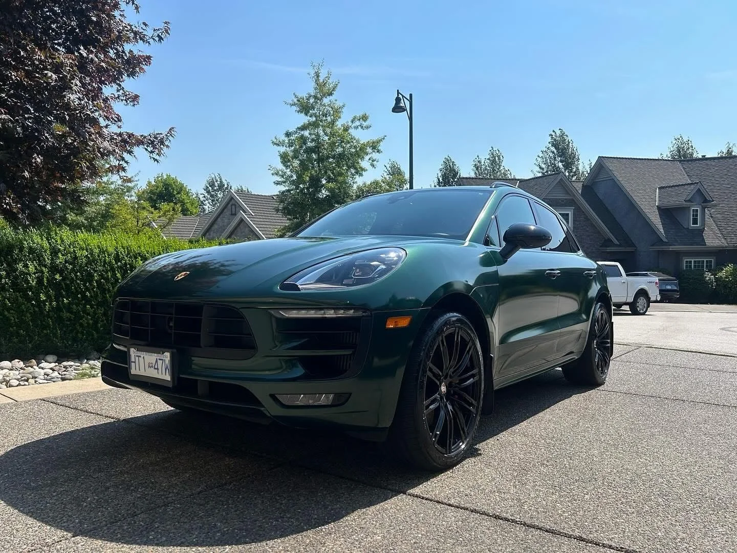 Porsche Macan detailed with ceramic coating and wheel restoration