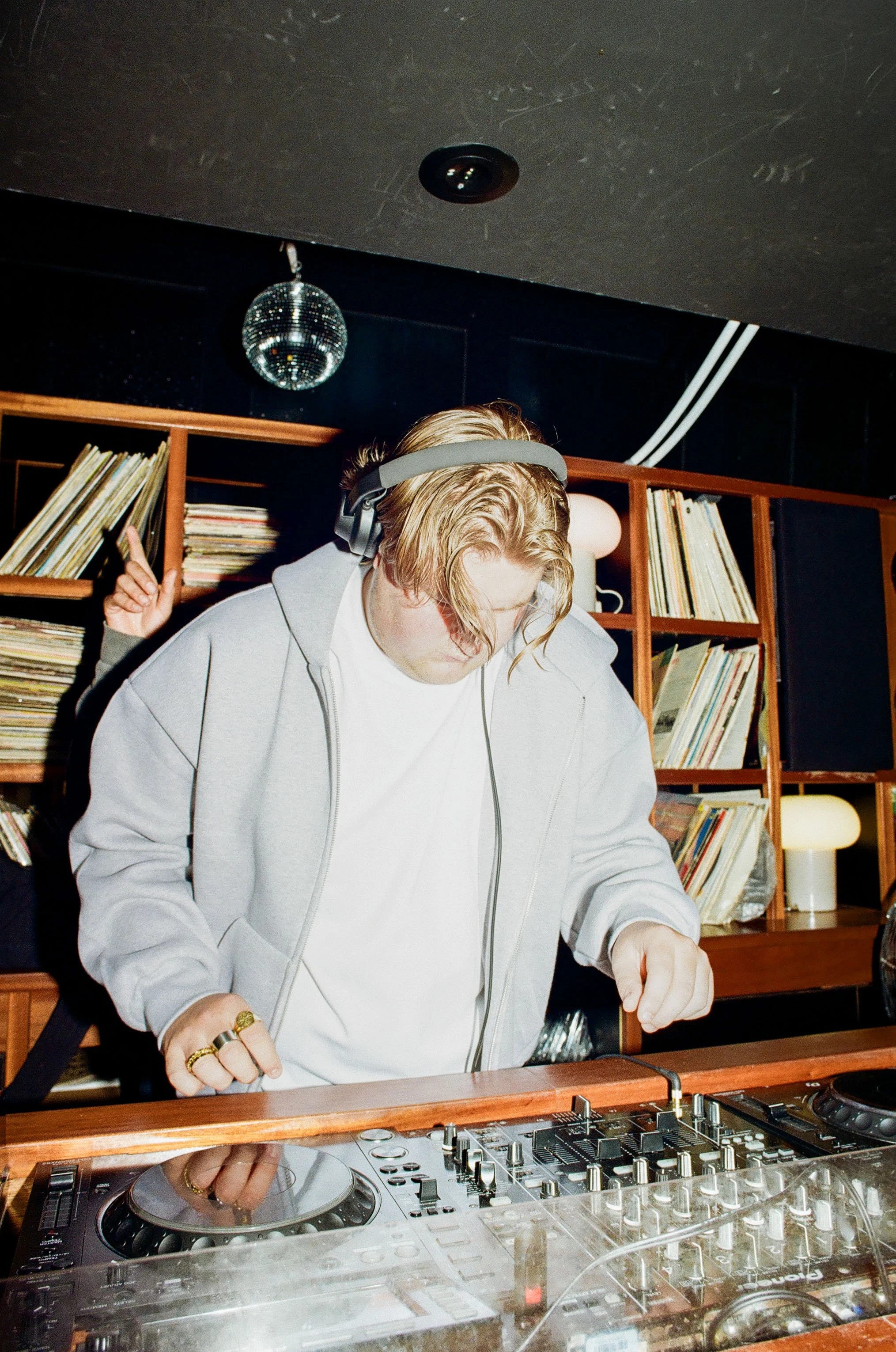 20260327 WAX-23000066100014.jpg