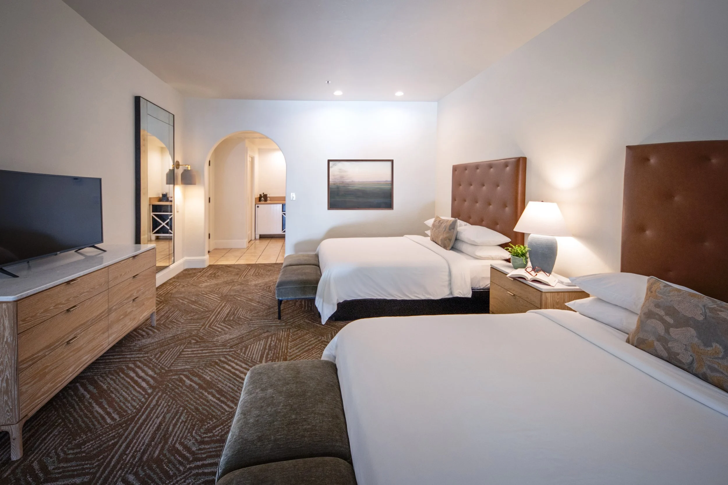 2025_AL_Room36_ViewtoFront (1).jpg