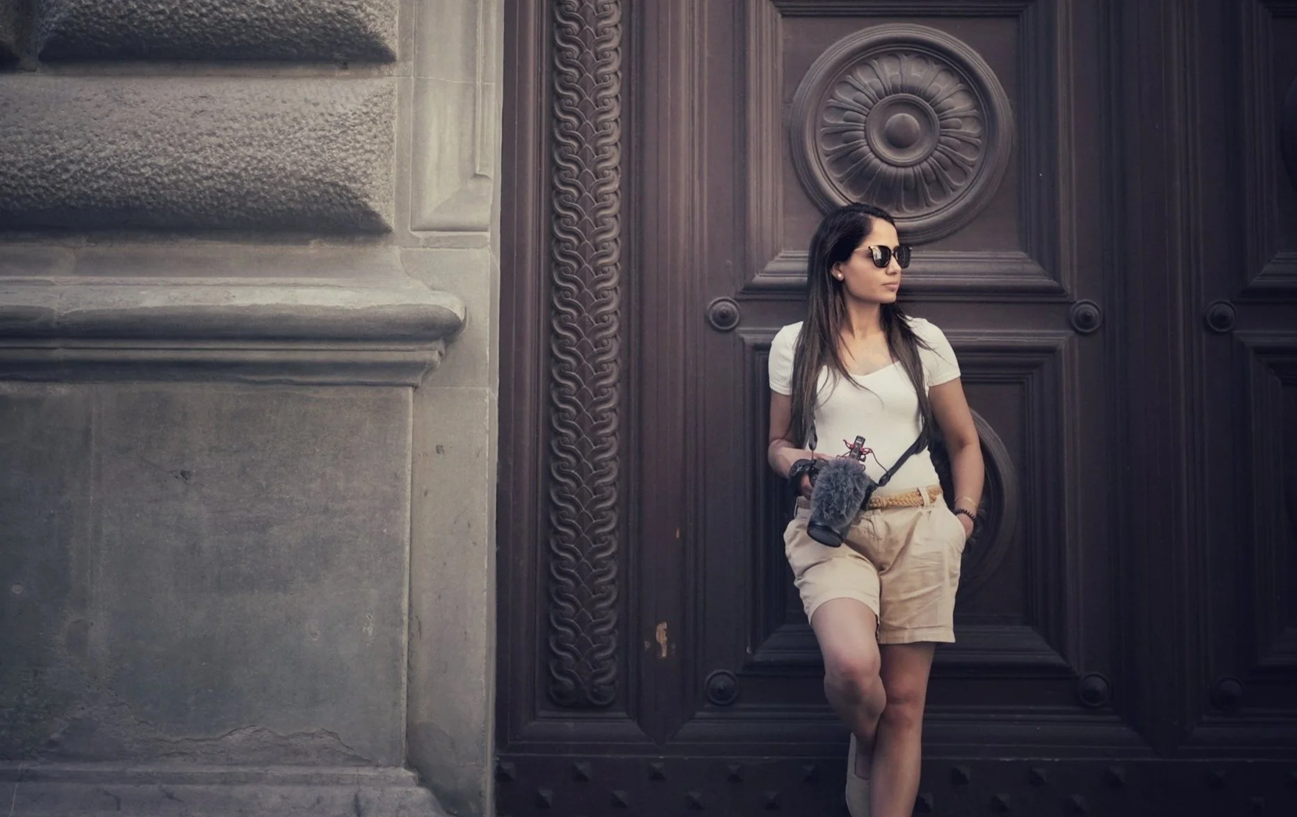 Raj Pabla – head editor at Story & Motion, photographed in Florence, expert in cinematic wedding and corporate film editing