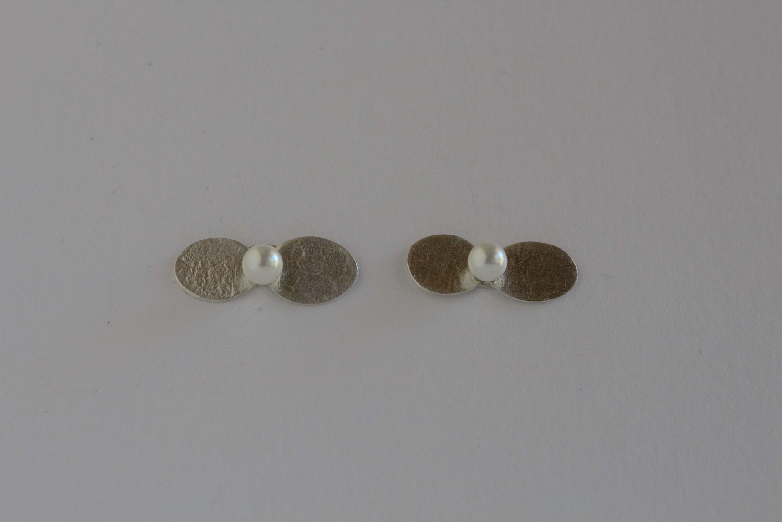 Kruseana stud earrings