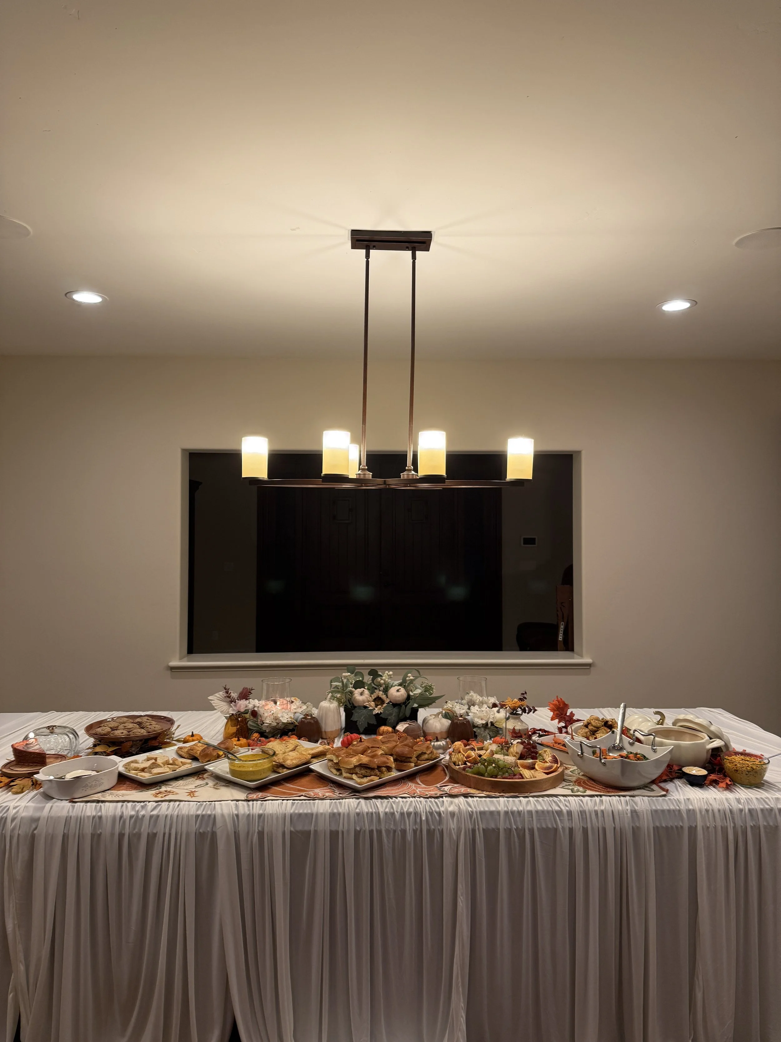 Thanksgiving Buffet Styling