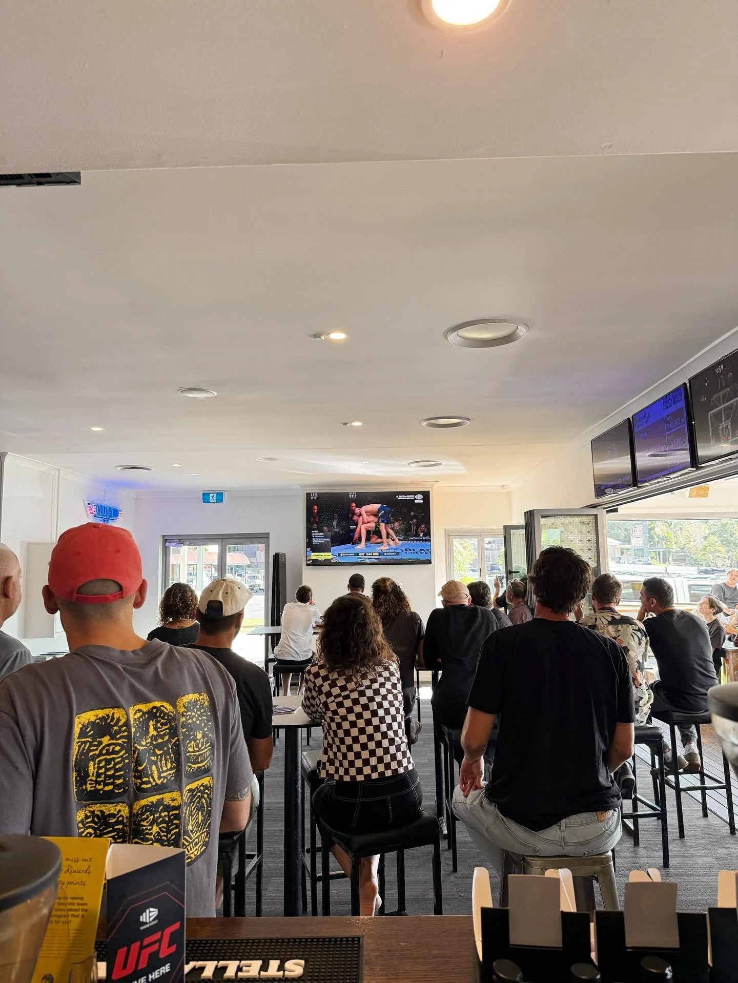 UFC 320 LIVE + LOUD 
Showing on all screens in venue 👊

UFC RAFFLE 
1 x ticket with every drink purchase 
Win up to 5 x free drinks + $60 Tav Gift Card

M+M Smash burgers from 12PM