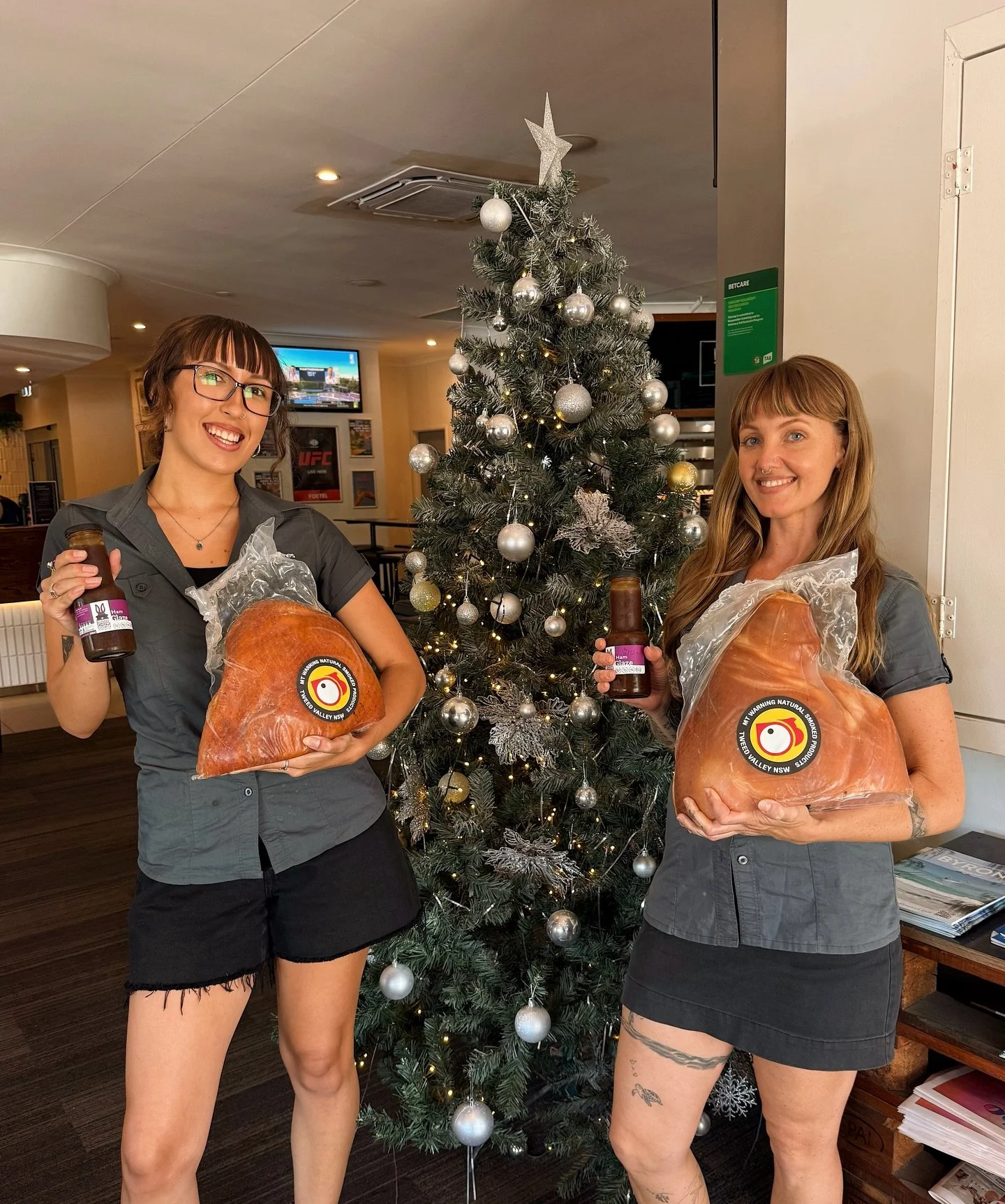 7PM TONIGHT! 🎅🏼
We&rsquo;re not giving away 100 hams but we are adding 2 huge MT. WARNING Christmas hams to our usual Meat &amp; Booze raffle!