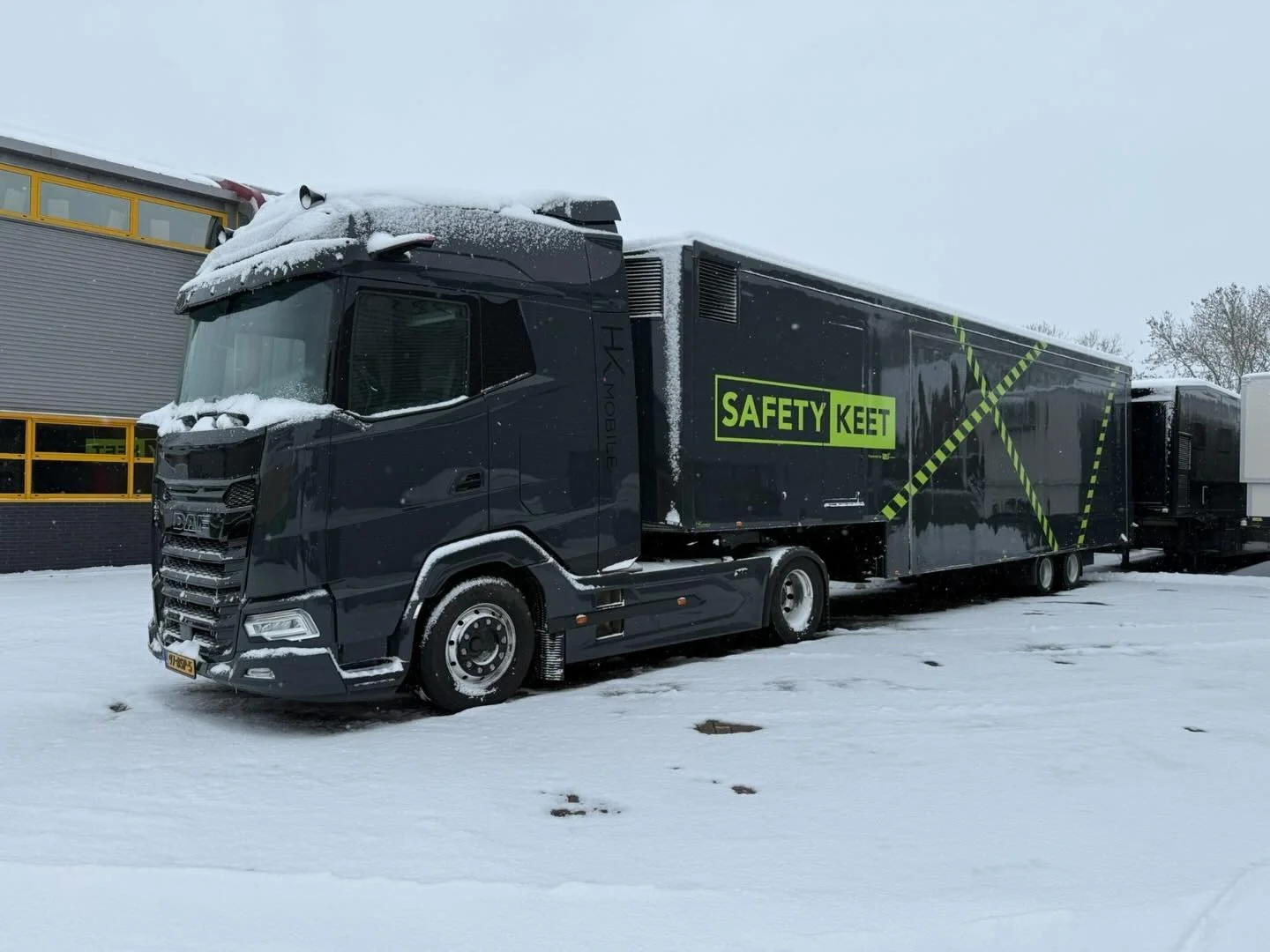 De Safety Keet door weer en wind.