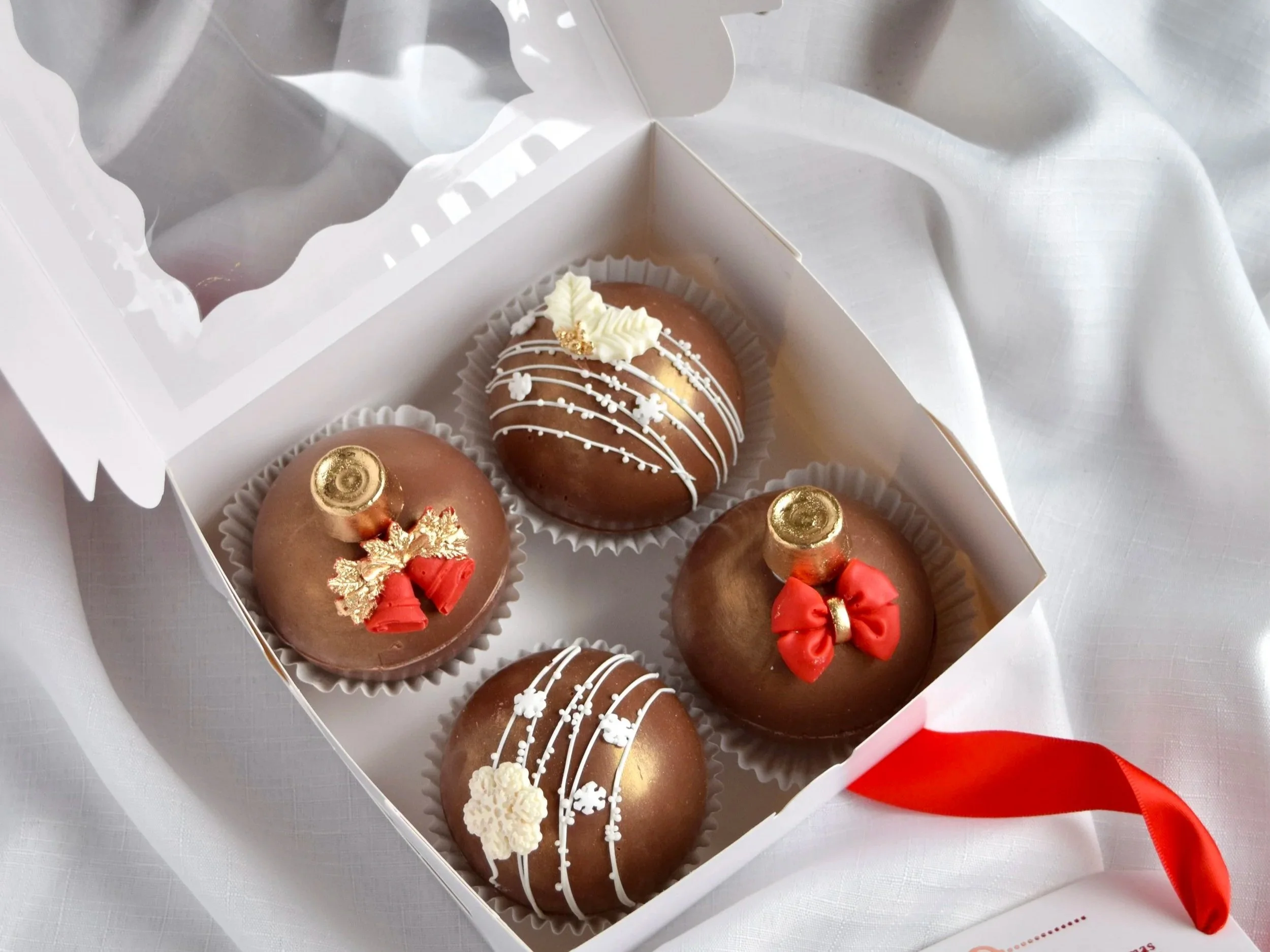 christmas hot chocolate bombs