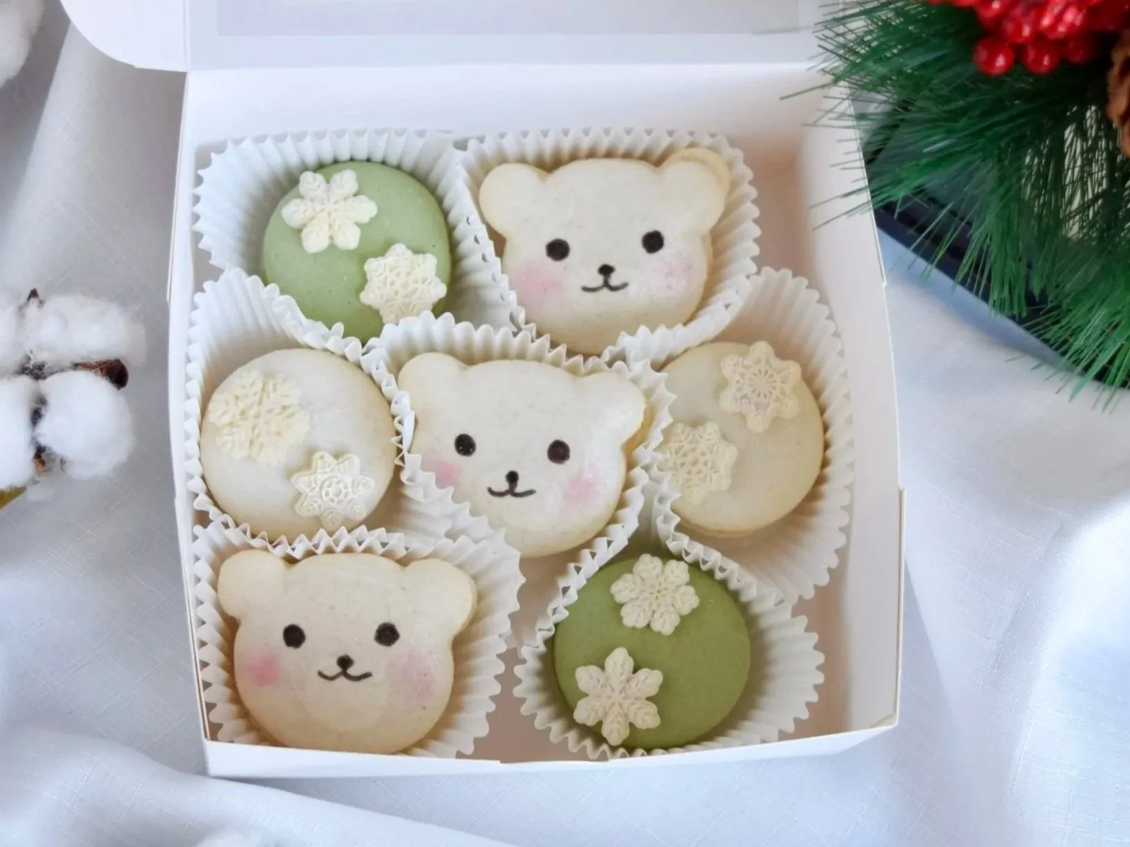 Baby shower macaron box