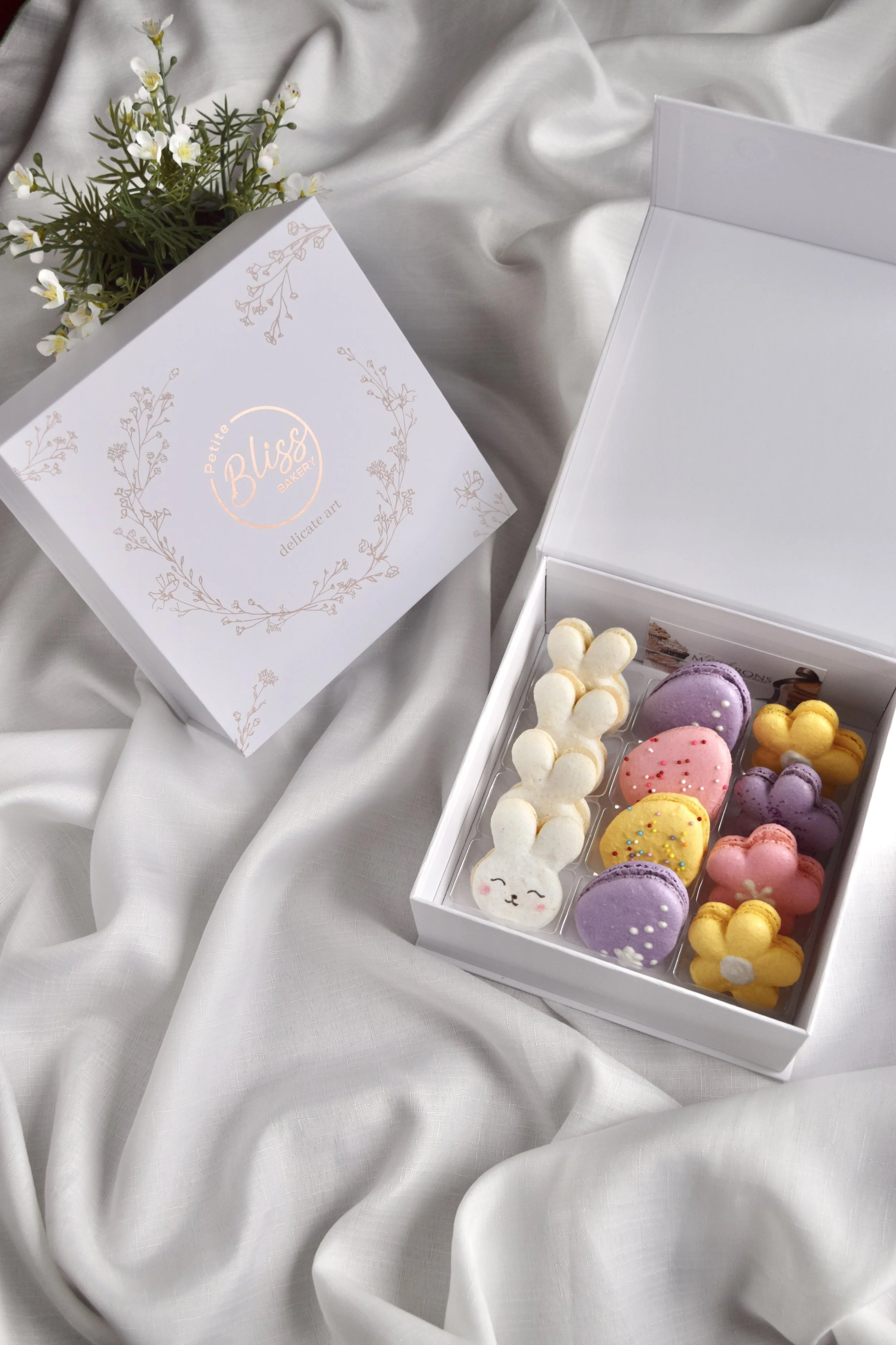 easter-macarons-large-box.jpg