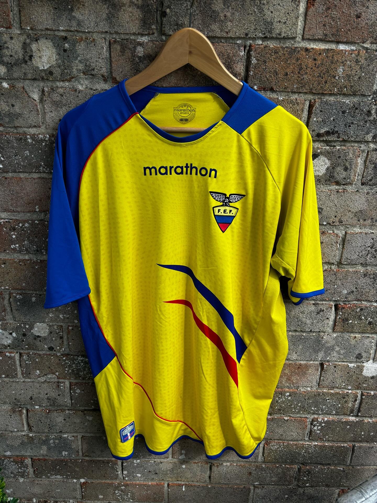 WHO DO THESE SHIRTS REMIND YOU OF?
All of these and another 20-30 more available on @whatnot_uk tomorrow evening. Head over and bookmark the stream now. Did we mention they’re £1 starts 👀👀