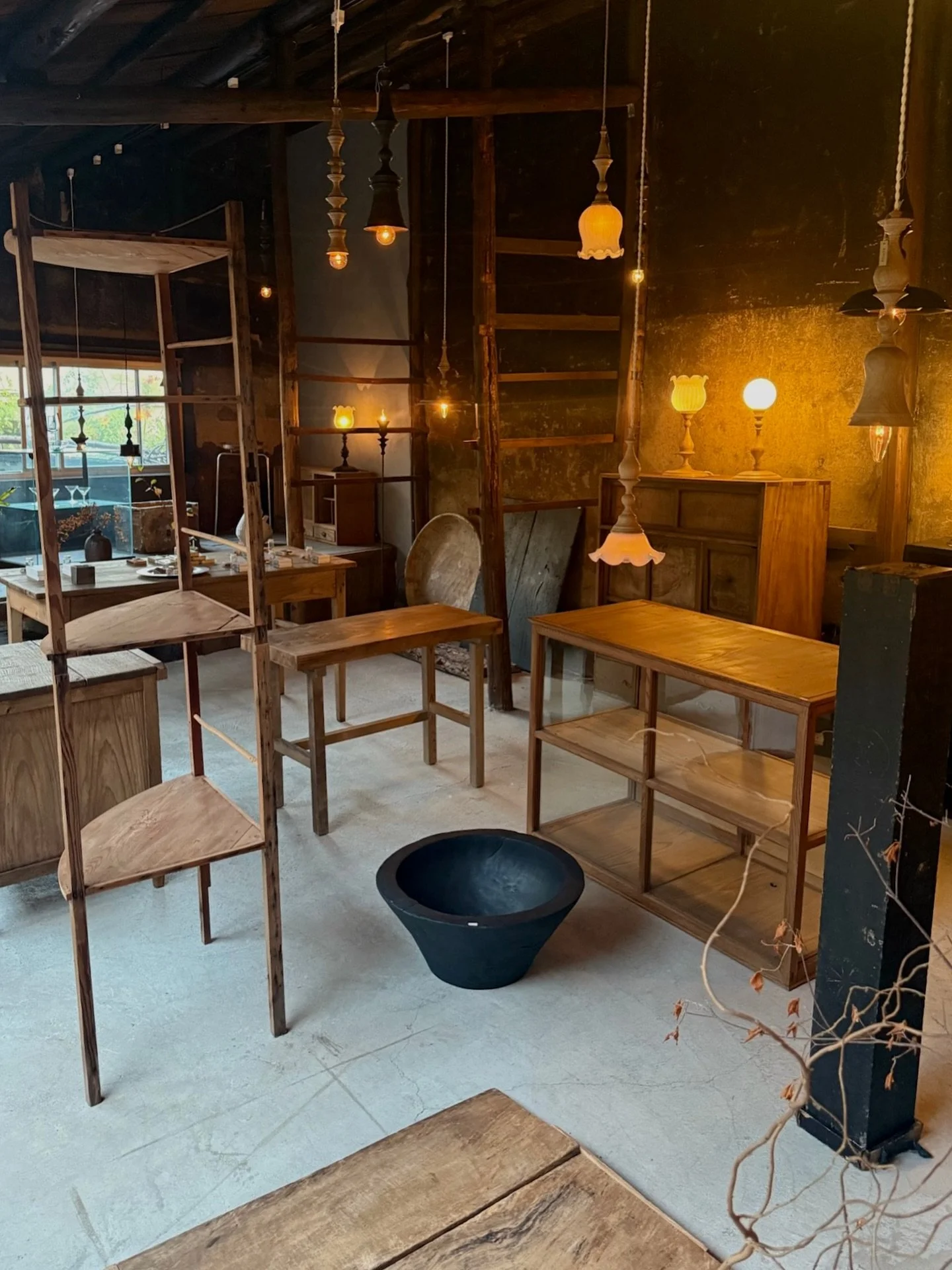 Scenes from Japan 📸

&bull;

interior design, interior design firm, design, design studio, orange county, interiors, home, Japan, Tokyo, Kyoto, travel, art, styling, interior styling, custom interiors, CPD studio