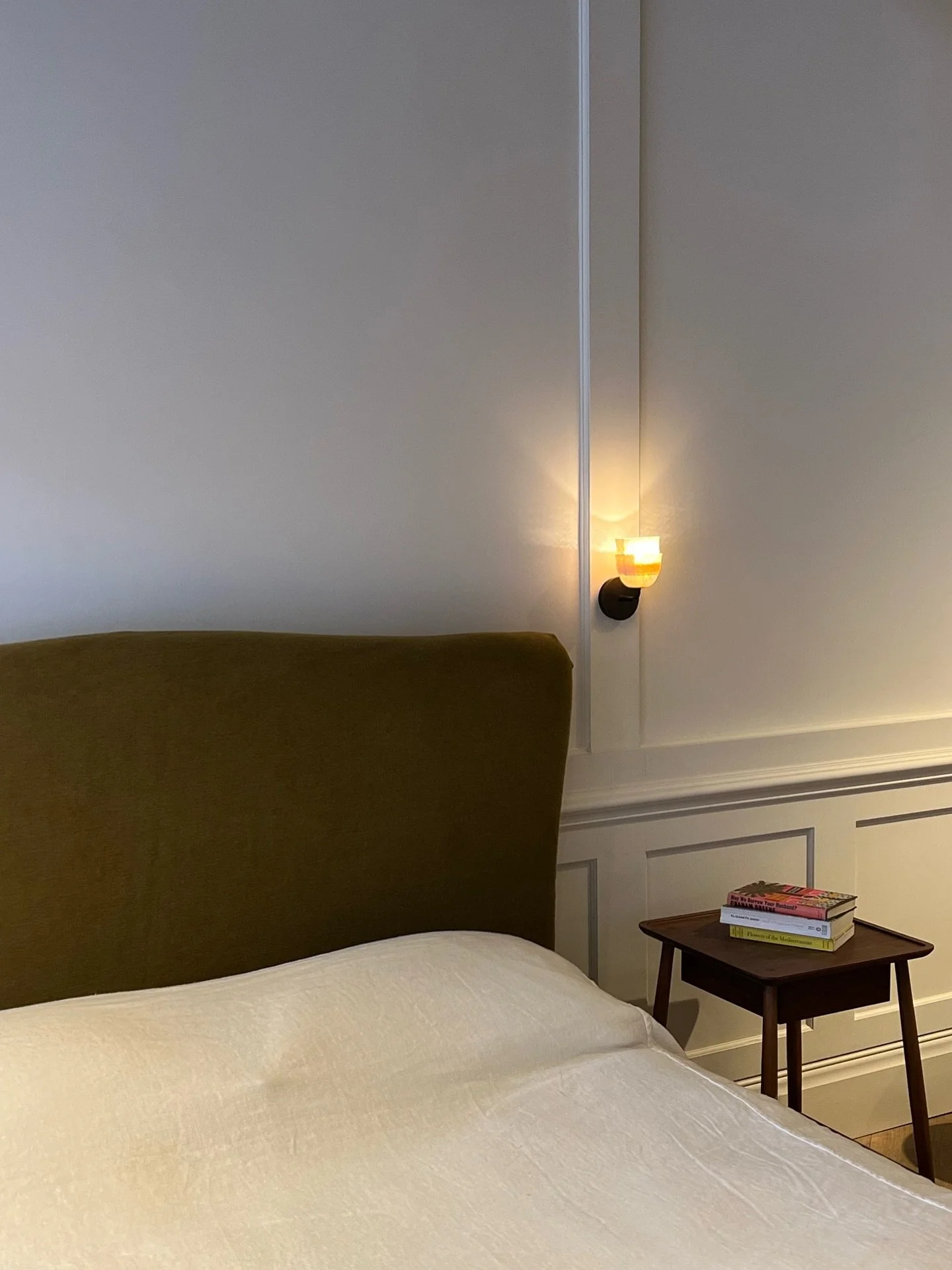 When we have team members traveling to design-inspiring cities, it&rsquo;s the best excuse to gather real-time ideas for our projects. 

London holds some of our favorite showrooms, and it was extra special exploring them during the Christmas season.