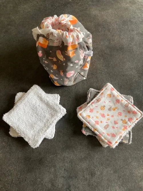 Sac et lingettes bébé