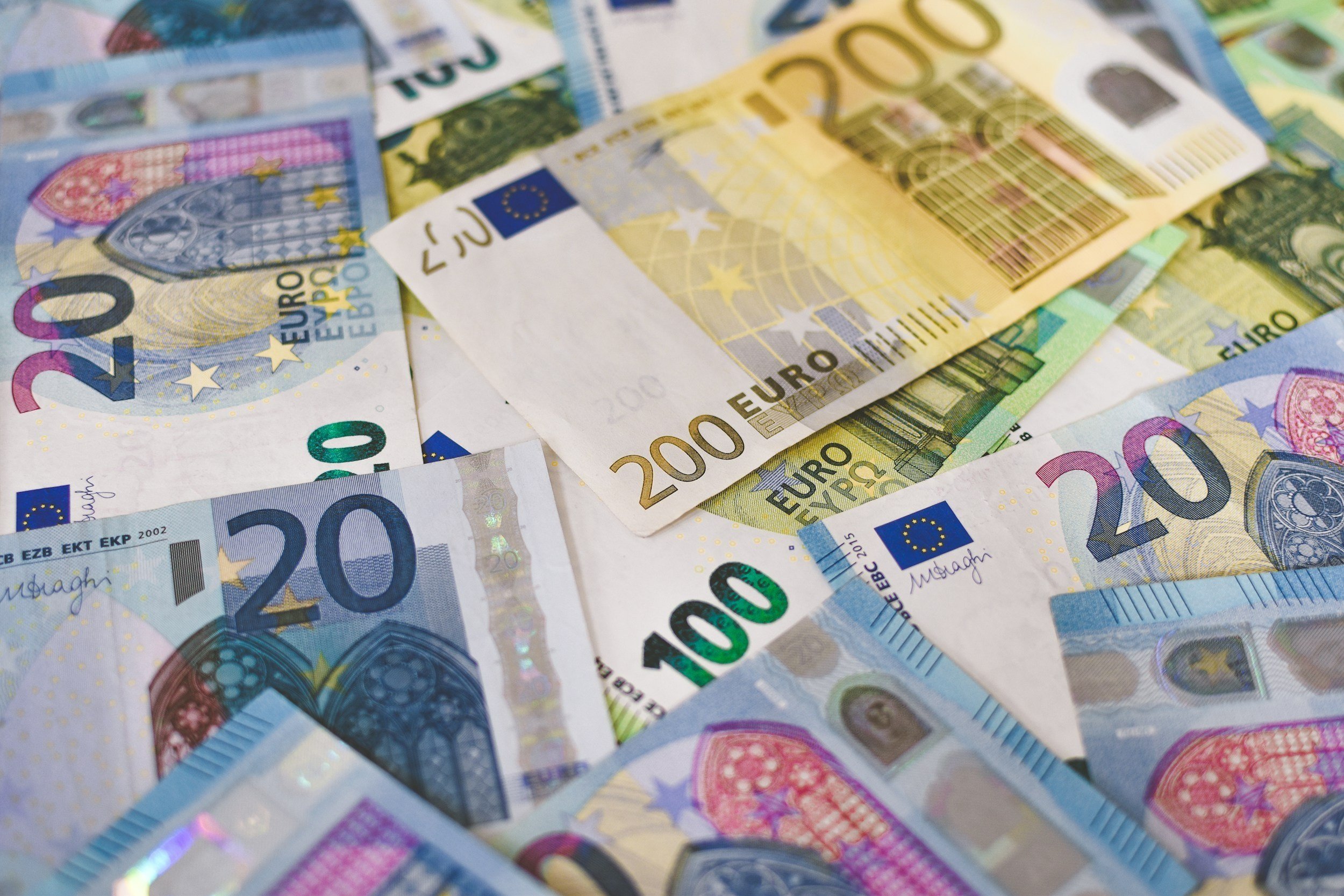 Cost saving tops business travel priorities