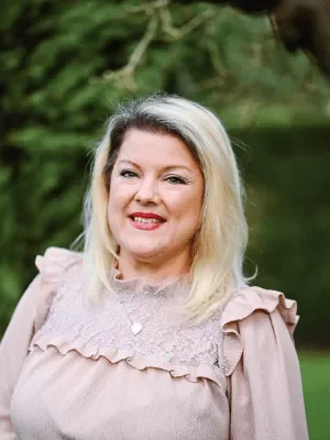 Lindsay Sharp