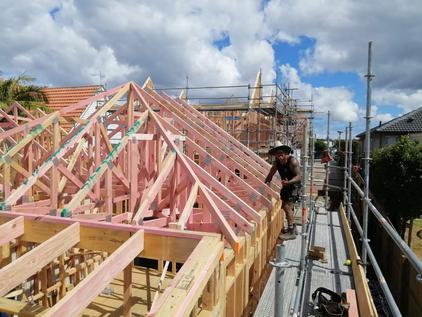 Oranssi project: slat roof