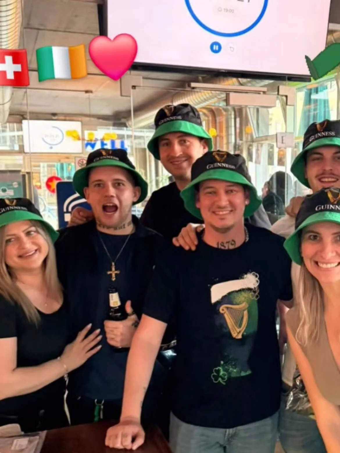 🍀 Yesterday was a vibe 🍻

Happy2Hour im Guarany + St. Patrick&rsquo;s Week = 🔥💚
Gr&uuml;ne H&uuml;te, gute Drinks und noch bessere Leute &ndash; genau so muss das sein! 🇮🇪✨

Danke an alle, die dabei waren &ndash; das war definitiv nicht die let