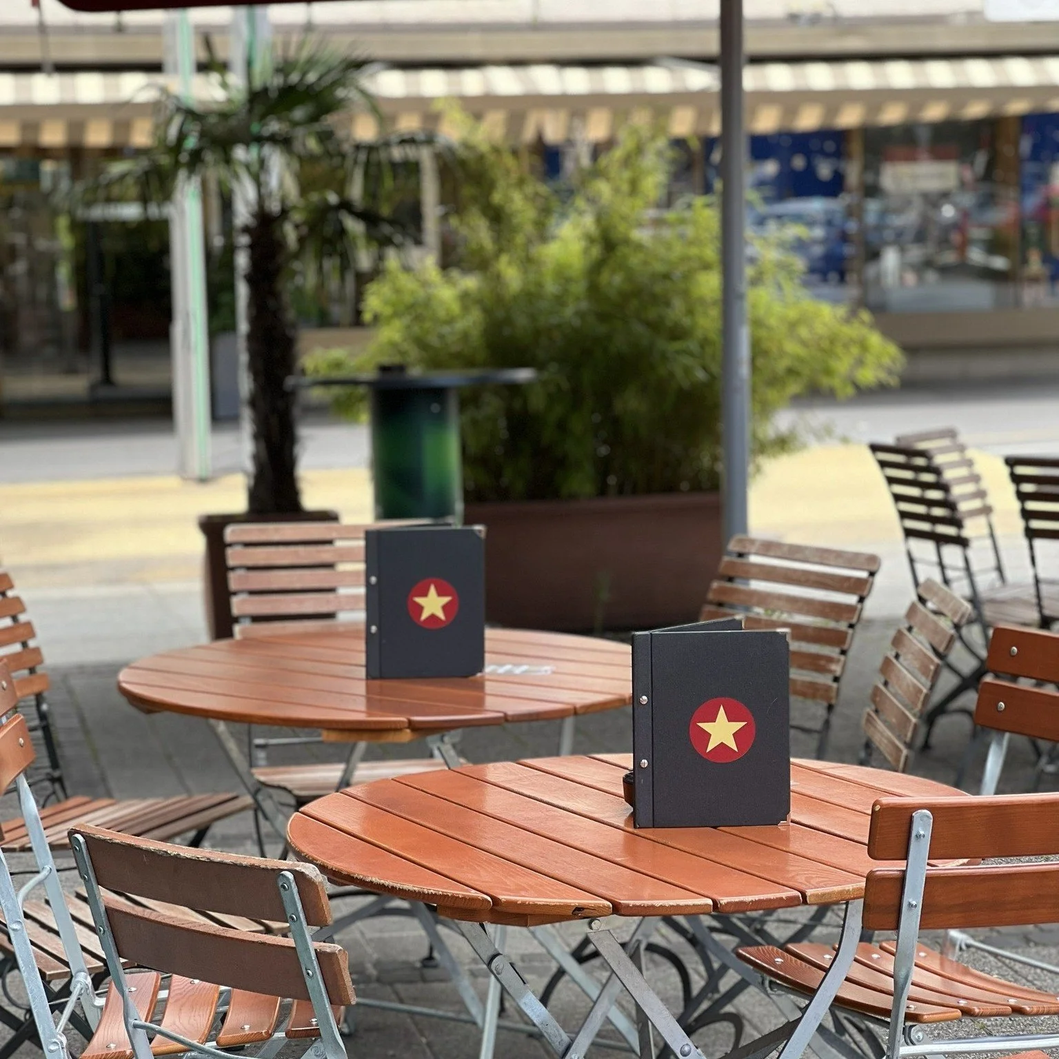 ☀️ Zeit f&uuml;r eine kleine Auszeit im Guarany Caf&eacute; Bar ☕🍻
Gem&uuml;tlich in der Sonne sitzen, den Moment geniessen &ndash; ob bei einem aromatischen Kaffee oder einem k&uuml;hlen Bier.

Ganz egal, wonach dir ist&hellip; hier findest du gena