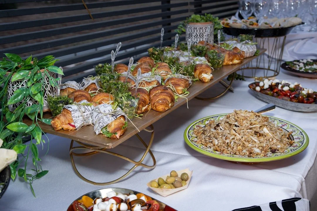 Share the joy of good food! Hire Soflo Chefs for your next gathering and indulge in flavors that bring everyone together! 🍴🤗