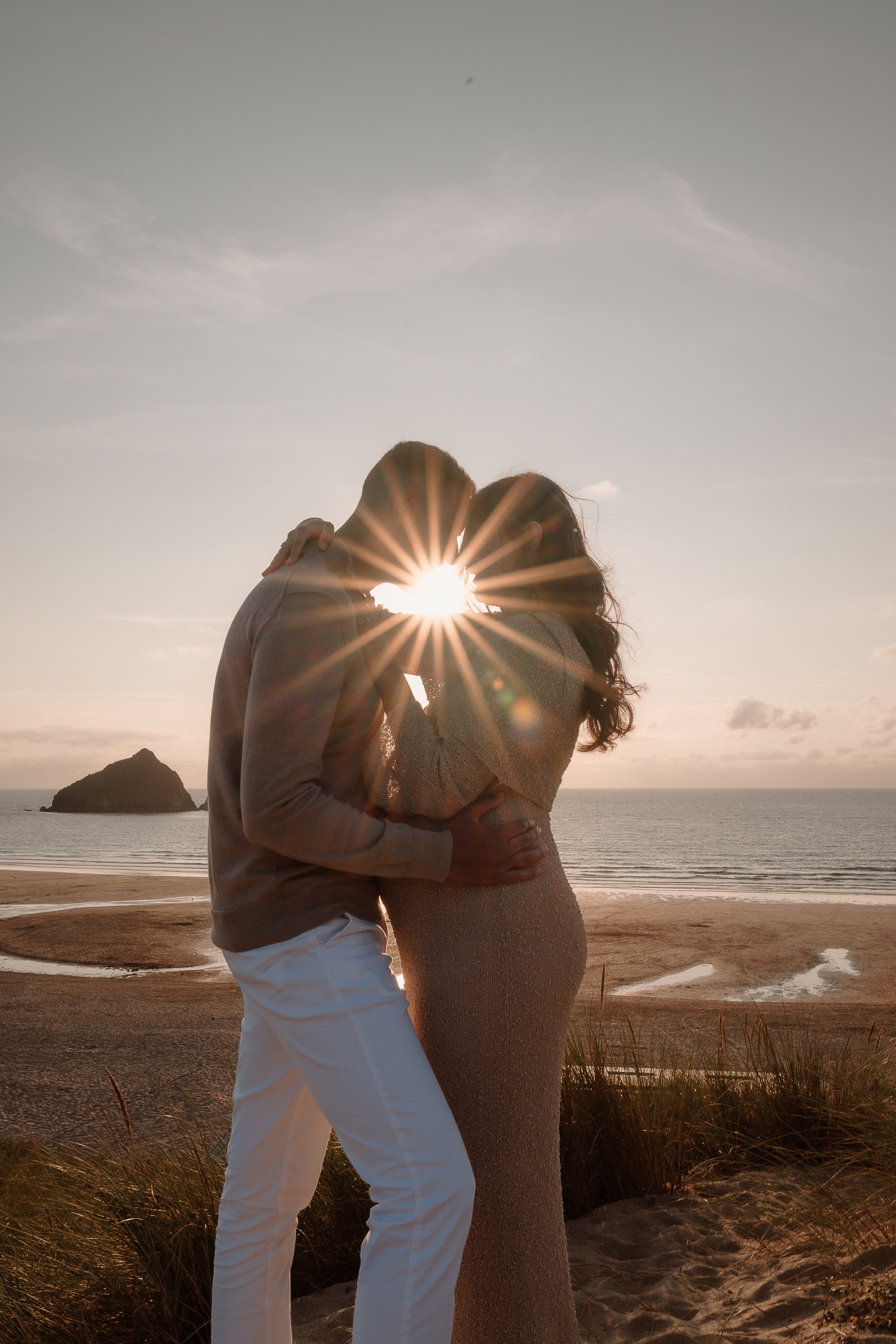 Cornwall maternity photographer 