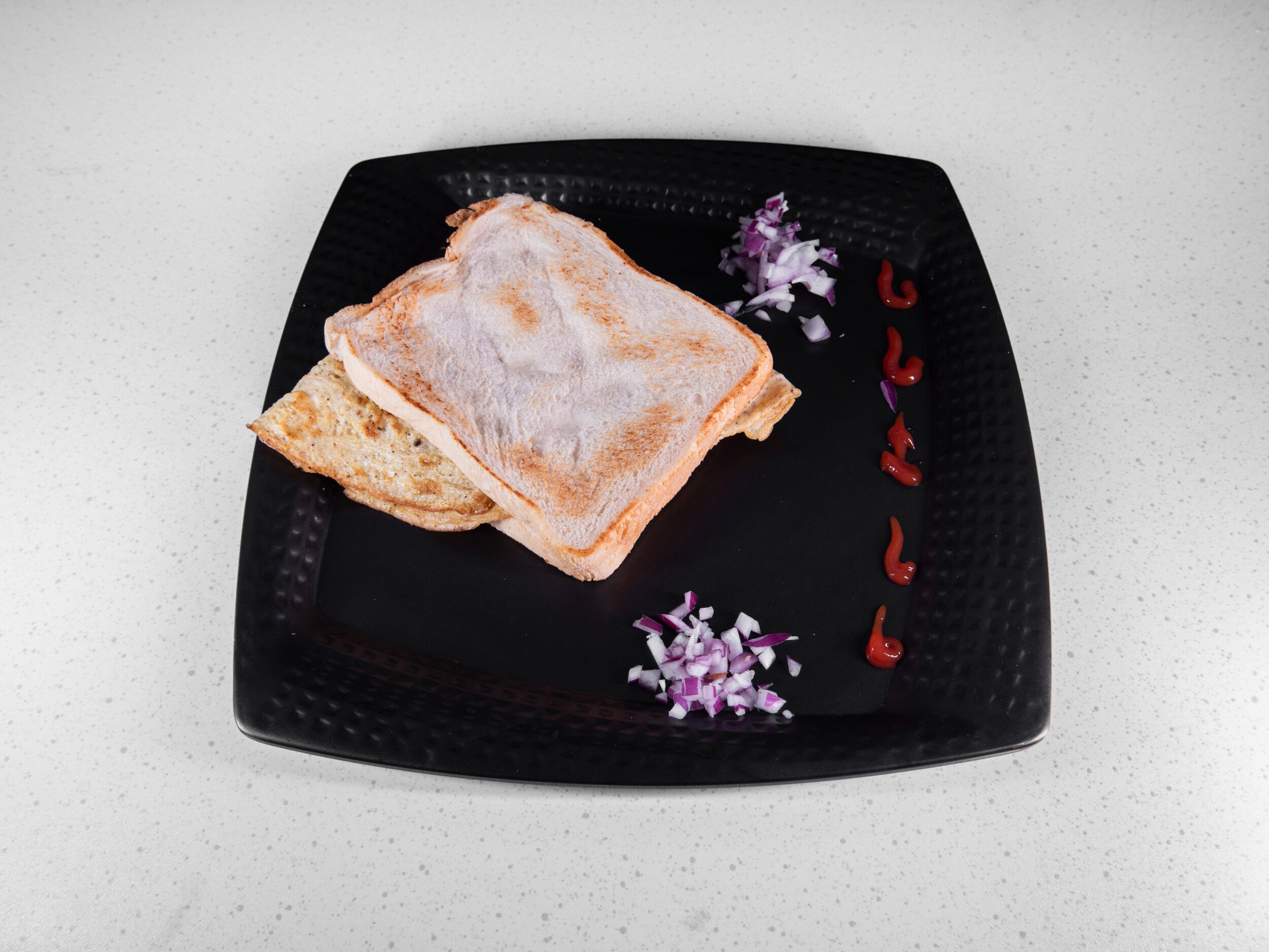 UK270942_gj5 aalupuri eggs_Food_bread omlet.jpg