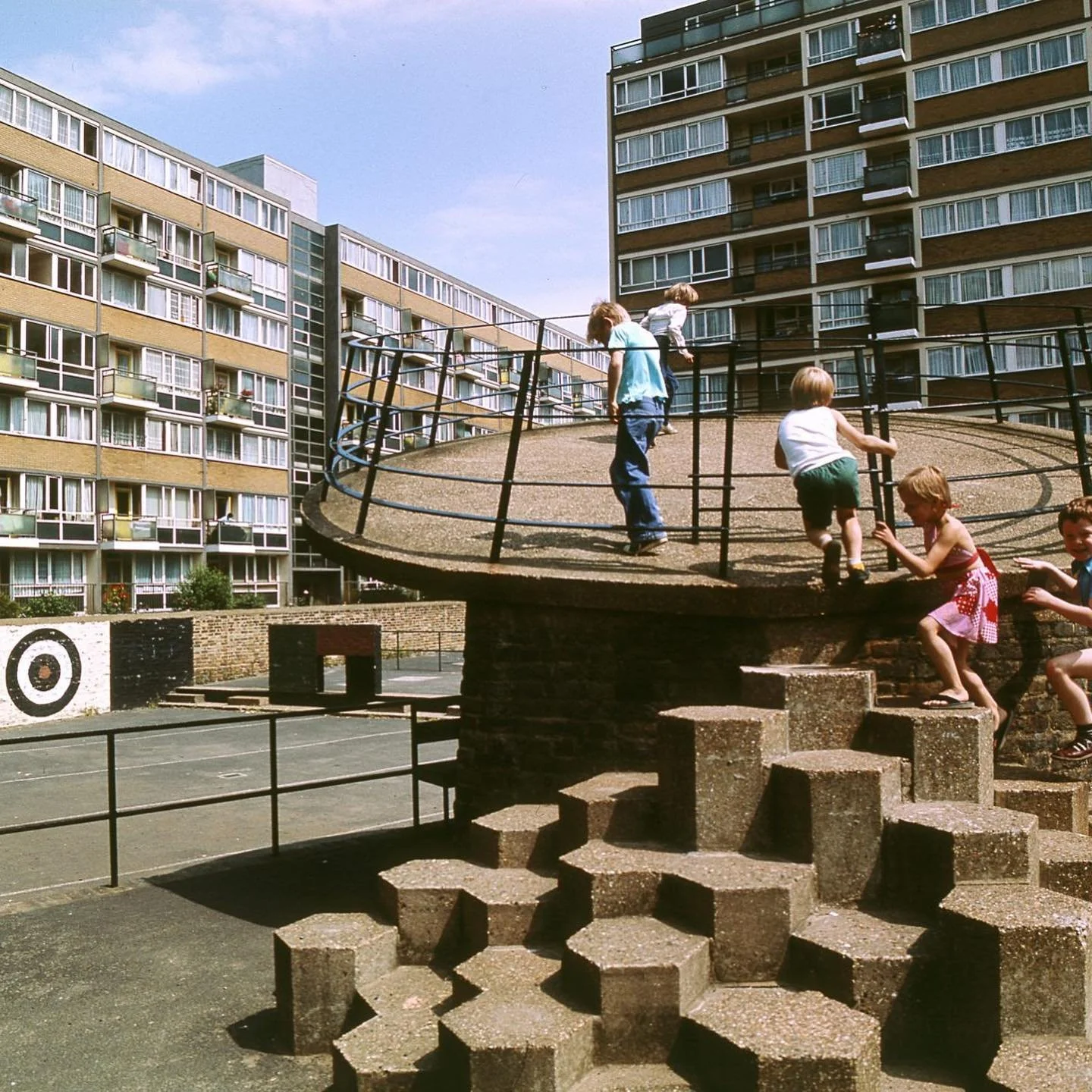 British brutalist playgrounds❤️ love them! And remember how Polish playgrounds in the 80s were so much more interesting than the ones you can find today. However I&rsquo;m not sure they were safer🫣
.
.
.
#kidsplayground #brutalistplaygrounds #brutal